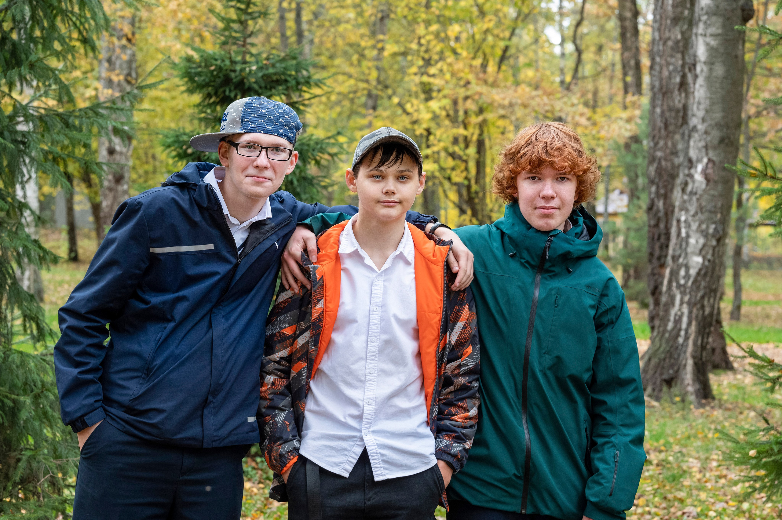 Осенняя фотосессия в парке 9-А класс Школа 953. Детский и семейный фотограф г. Москва Оксана Катаджи