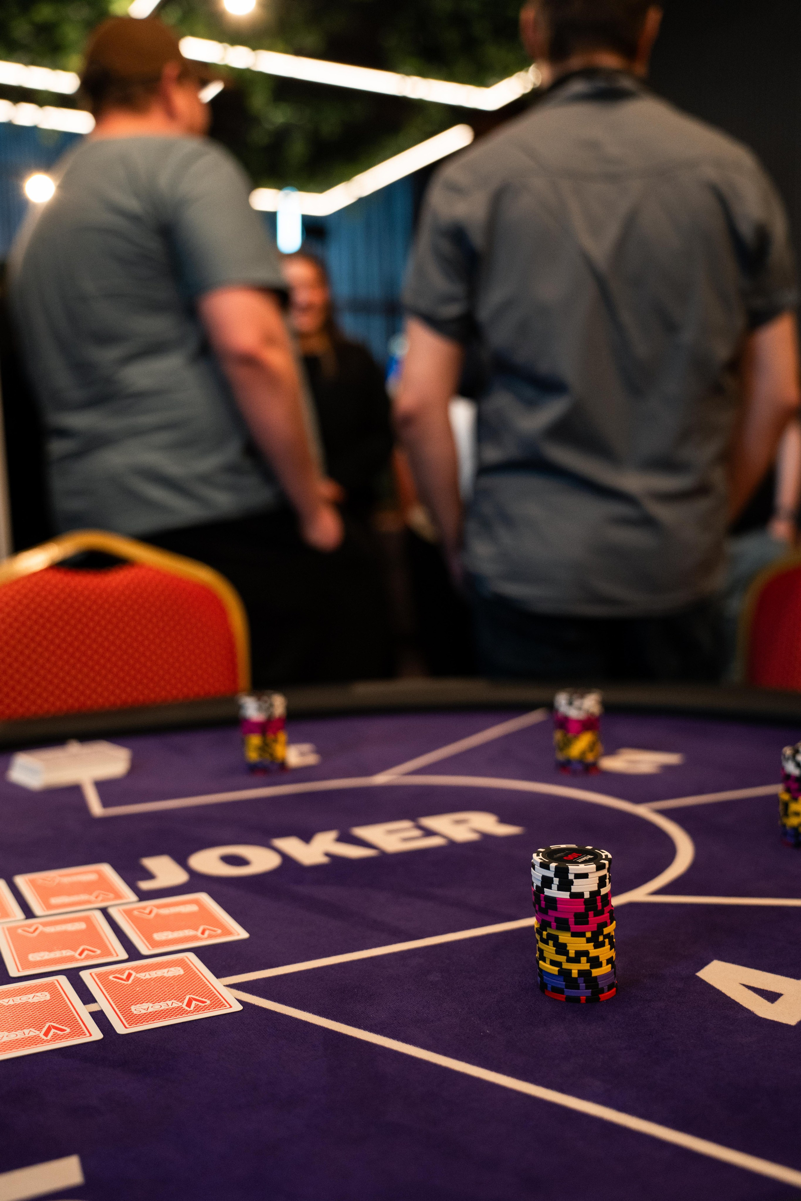 Joker Poker Club 01.03.2026. Коммерческий и художественный фотограф и видеограф в Москве Арсений Тургенев