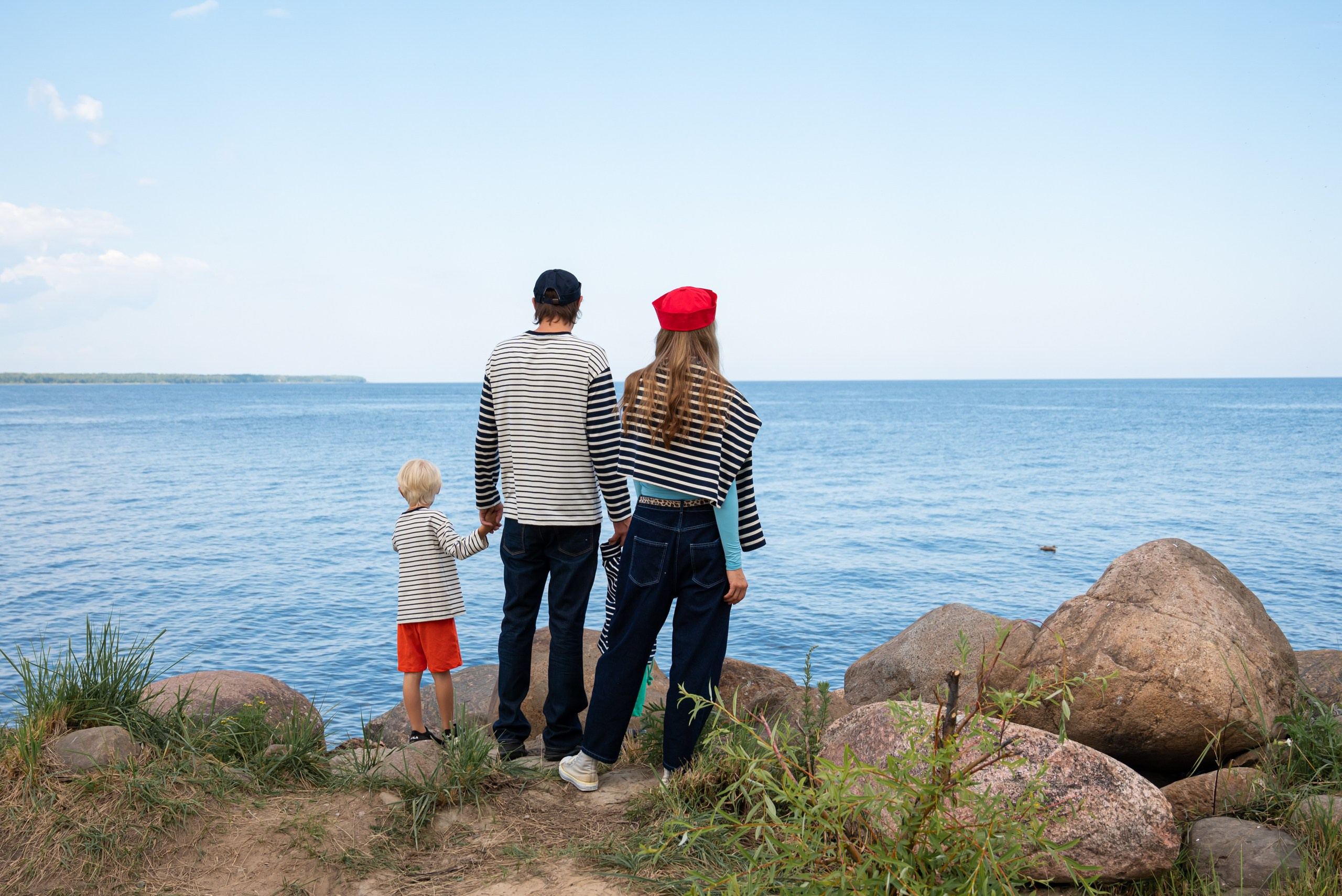 Аня с семьей для бренда одежды. Фотограф в Санкт-Петербурге, фотодни в СПБ
