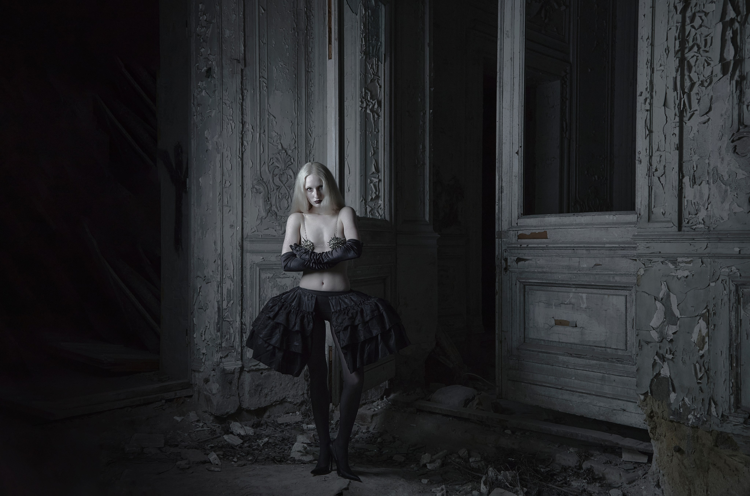 REL. Фотограф для брендов Любовь Батина (Спб/Мск)