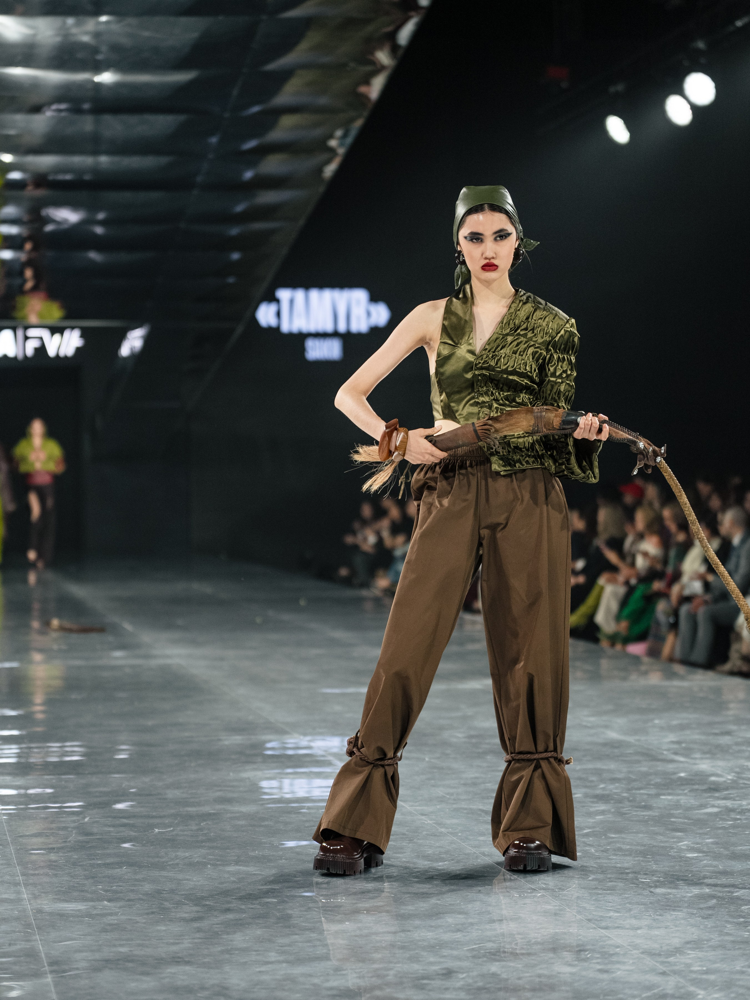 Visa Fashion Week SAKH. Сайт Алматинского НЮ АРТ, будуар и фэшн фотографа Дениса Карпенко