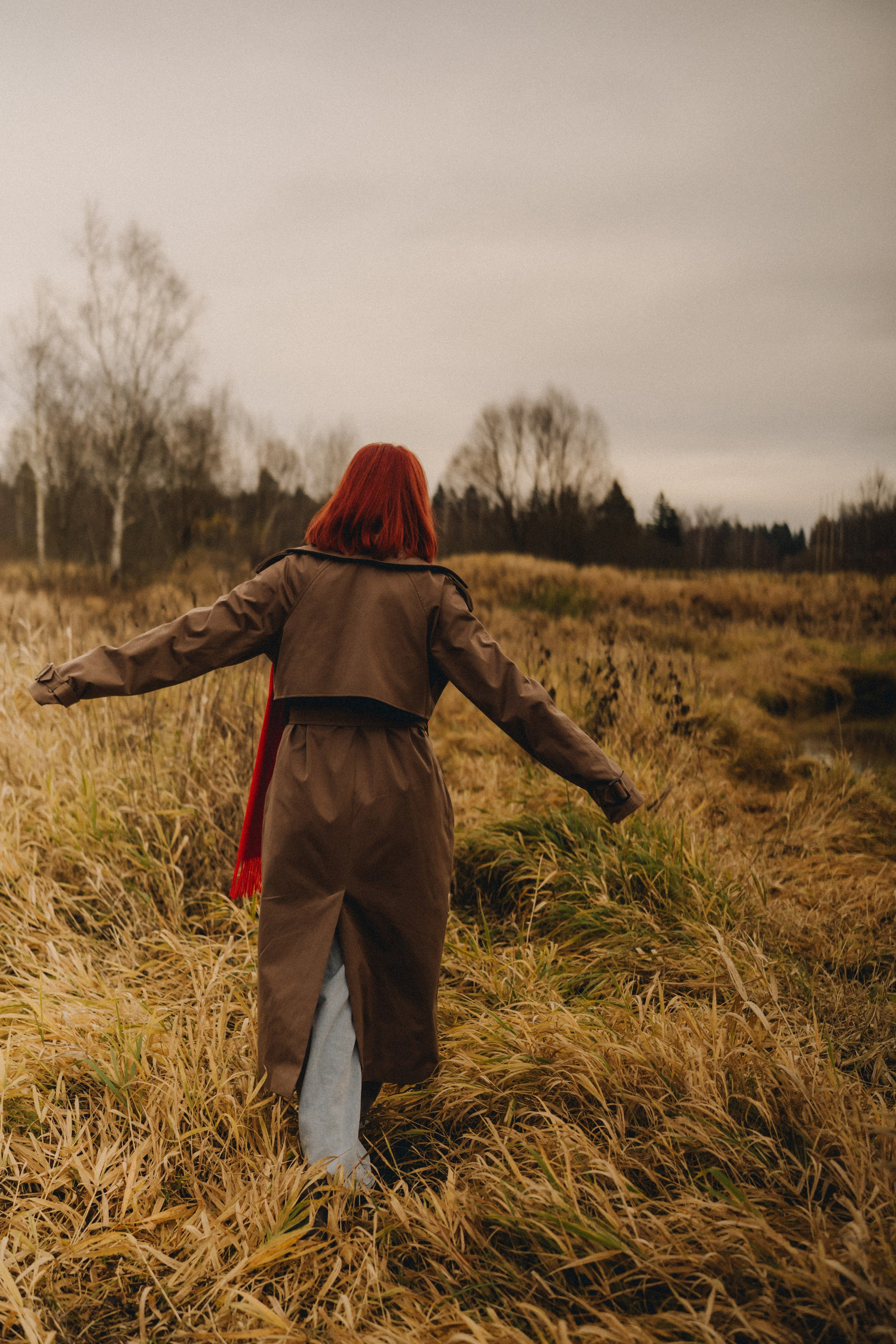 Лия | осенняя фотосессия у воды. Портретный фотограф Москва