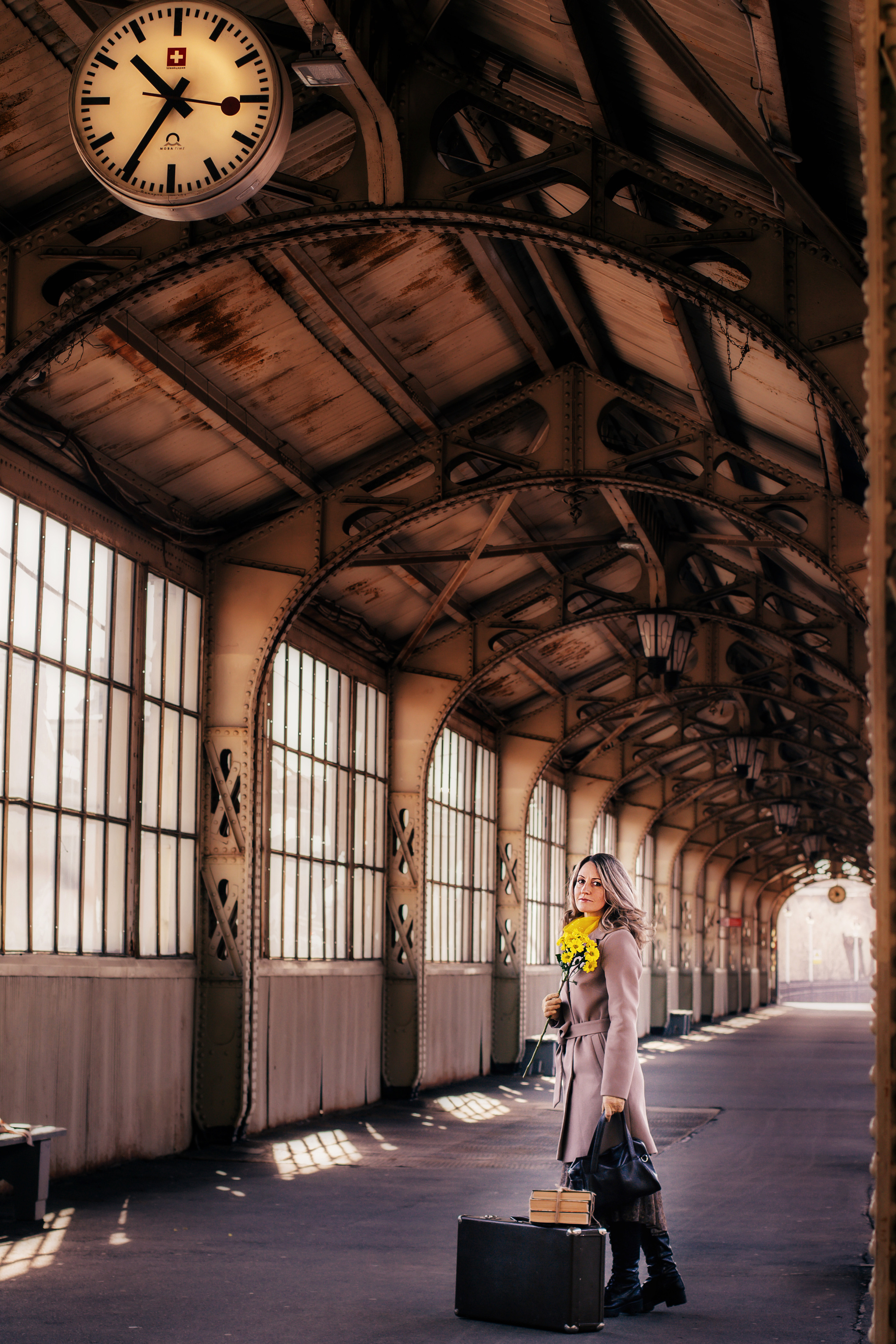 «В новую жизнь» На Витебском вокзале. Детский и семейный фотограф Афанасьева Ольга. Санкт-Петербург