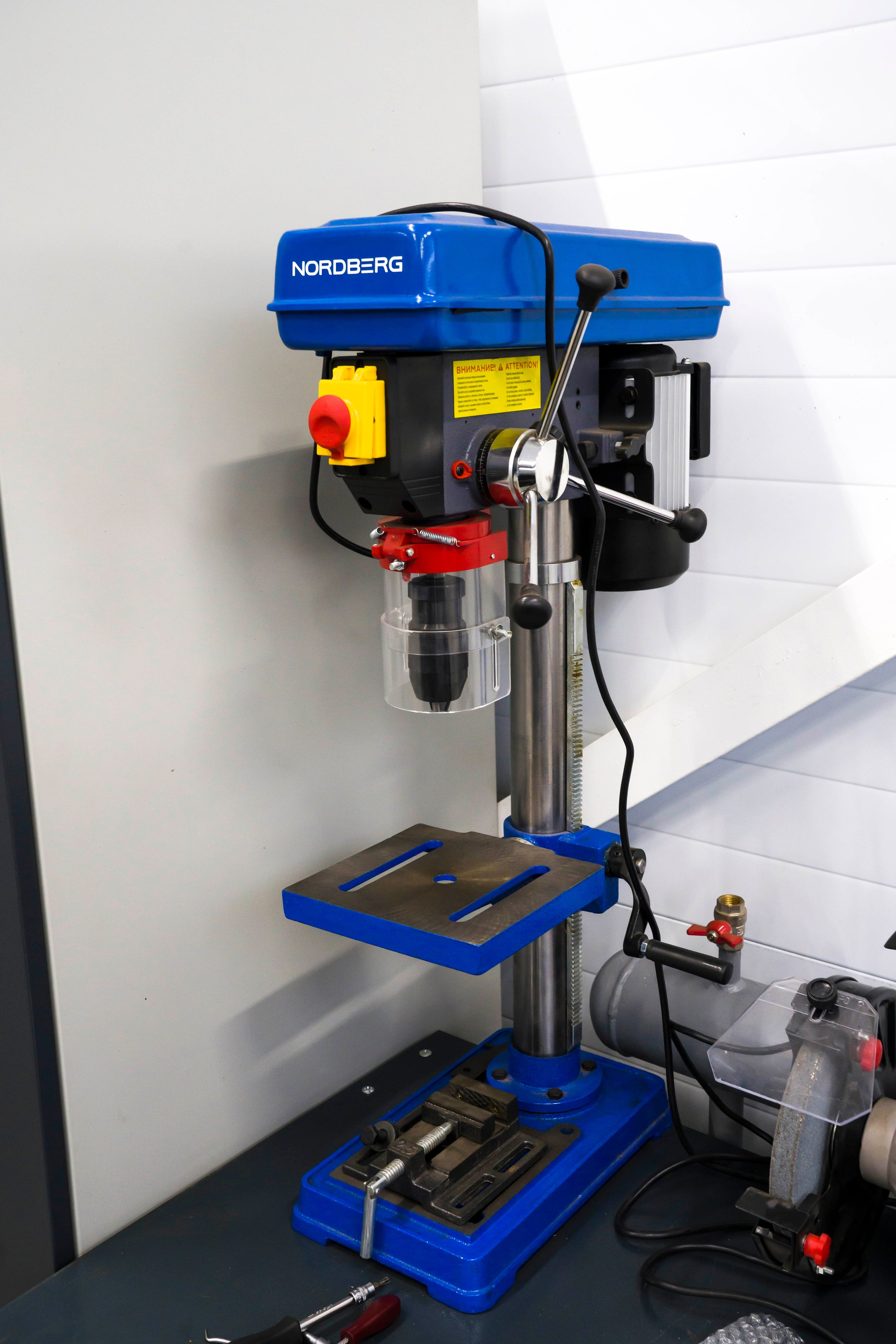 Съемка автосервиса автомойки. Фотограф в Санкт-Петербурге. Репортажная и все съёмки для бизнеса