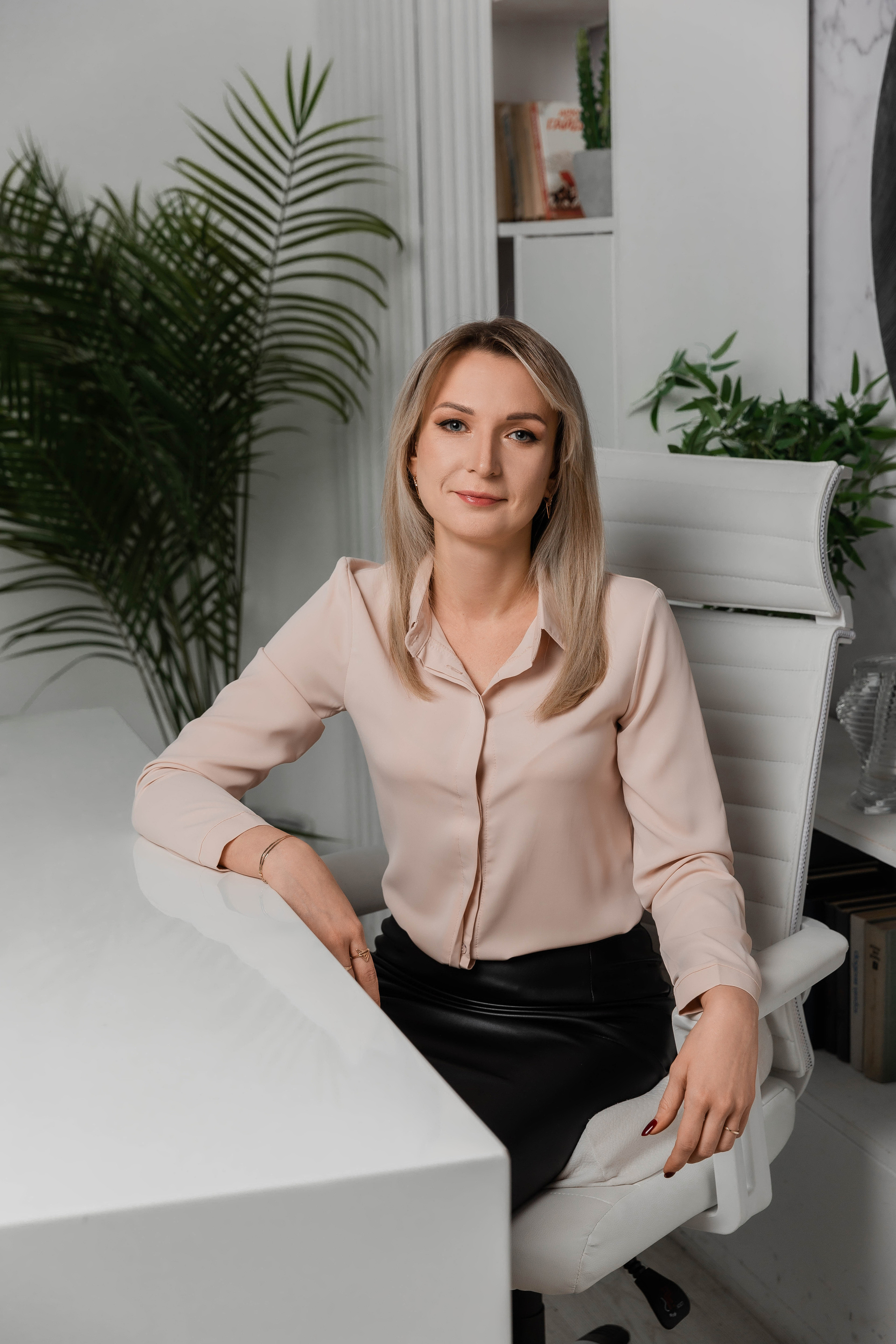 Лидия. Студия. 2021. Персональный фотограф Катерина Литвинова