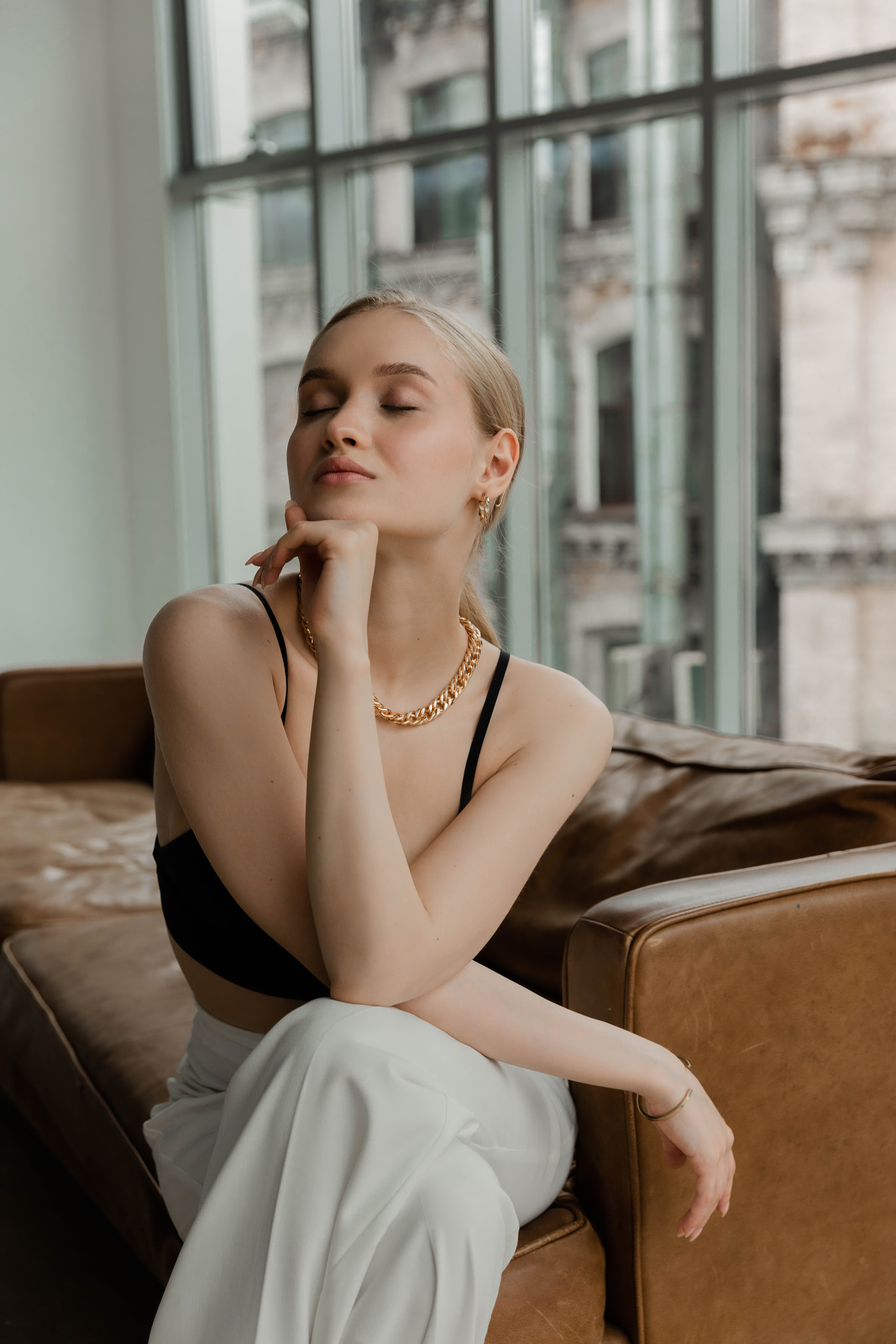 Катя. Студия. 2021 г. Персональный фотограф Катерина Литвинова