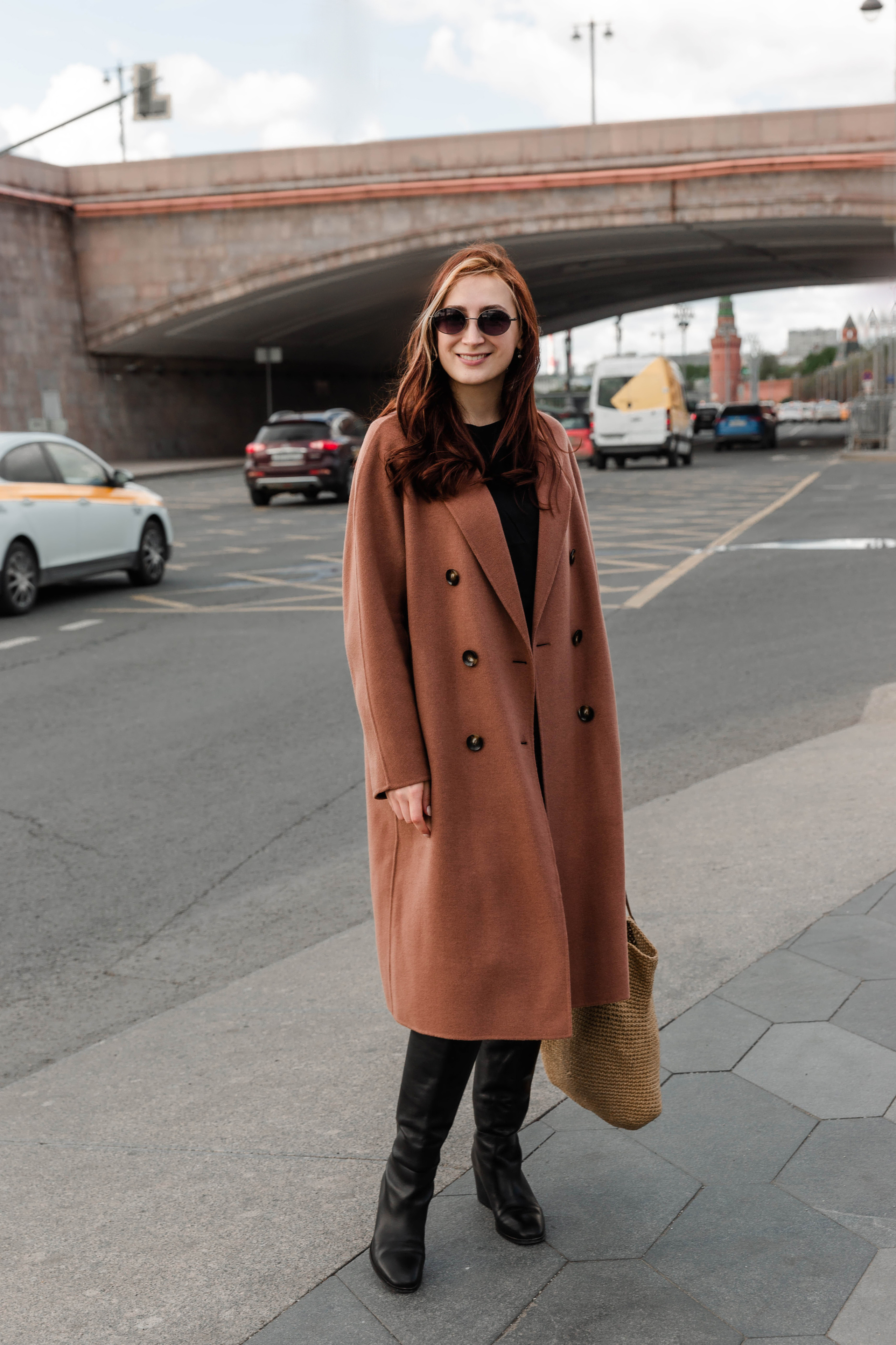 Даша. Улица. 2022 г. Персональный фотограф Катерина Литвинова