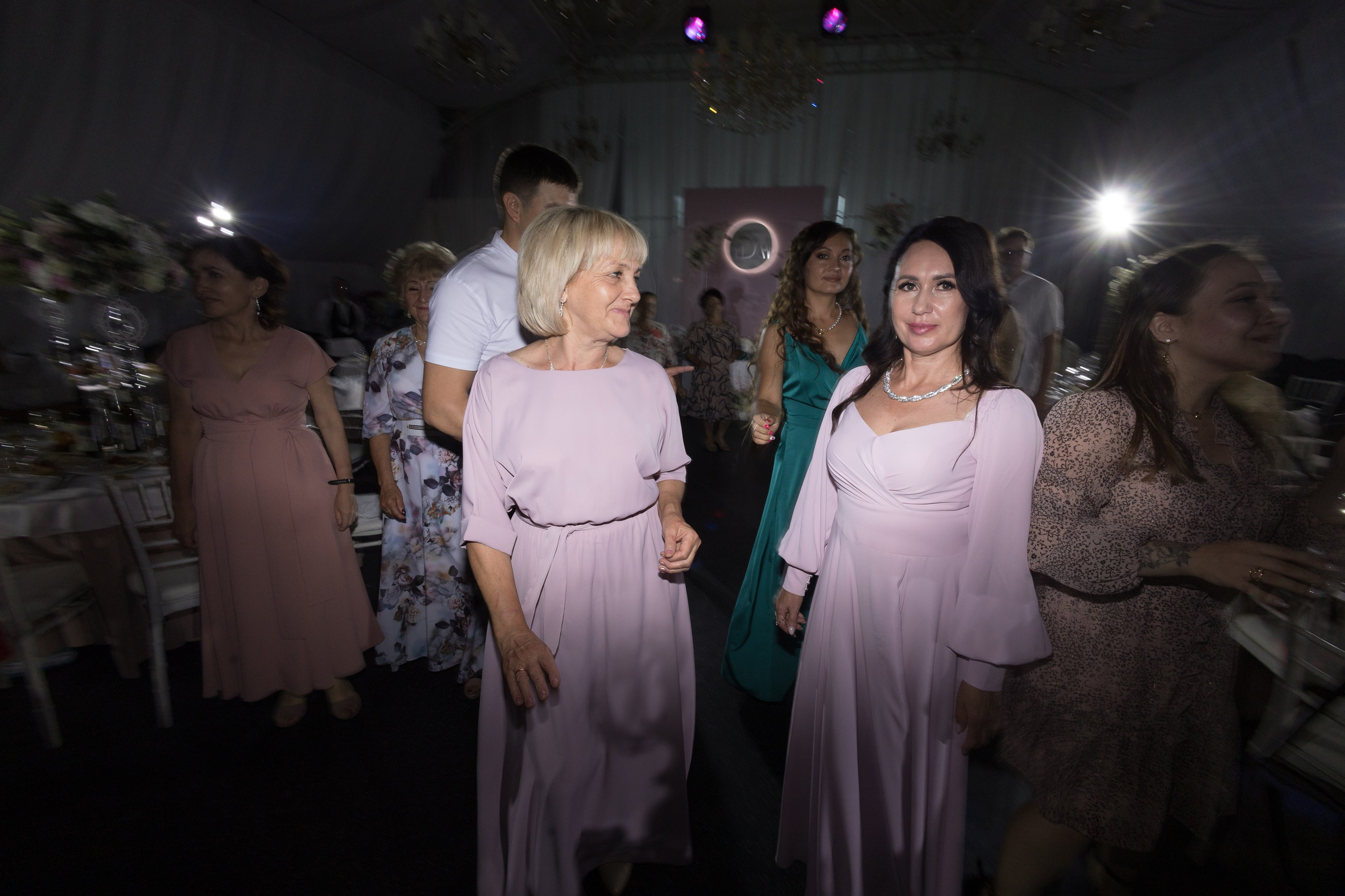 Свадебный фотограф Уфа — Руслан ГабдлисламовЖивые эмоции, красивые кадры, воспоминания на всю жизнь.Работаю по всей Республике Башкортоста. Свадебный фотограф Уфа Руслан Габдлисламов