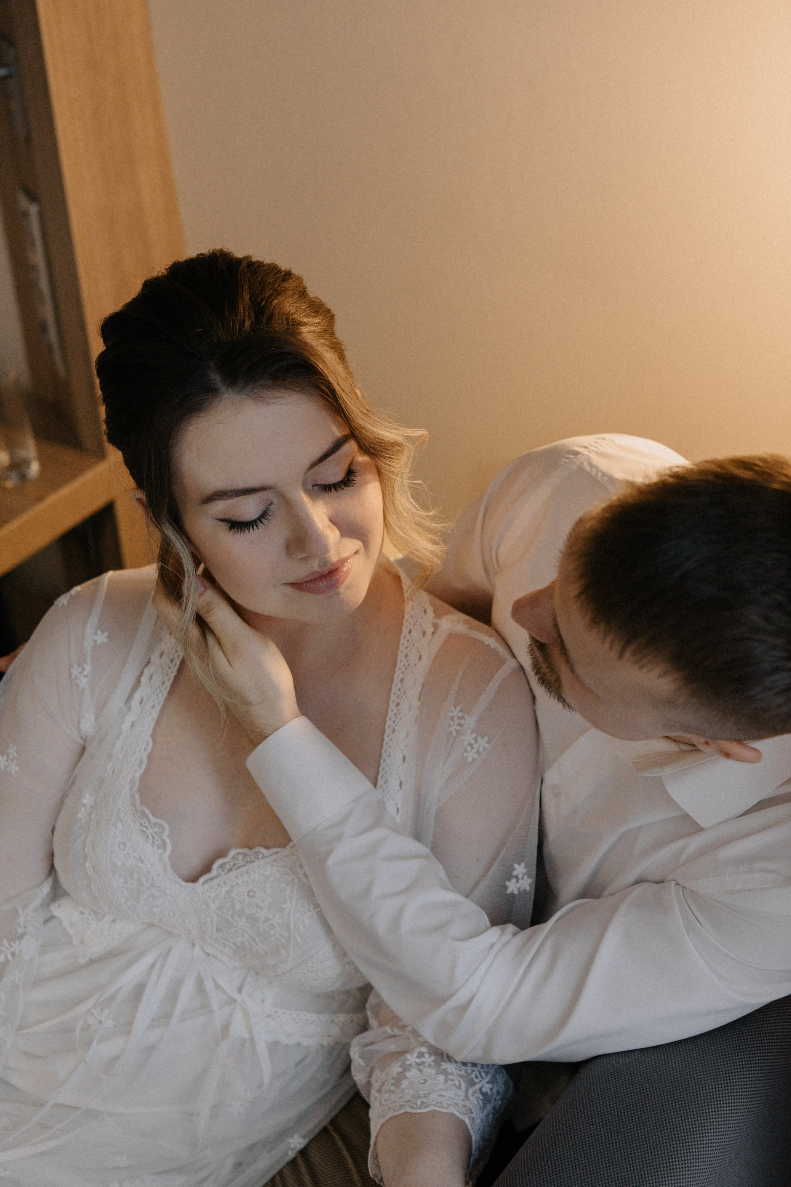 Ксюша и Илья. Утро в отеле роспись в Birds. Свадебный и портретный фотограф в Москве Анастасия Масюк