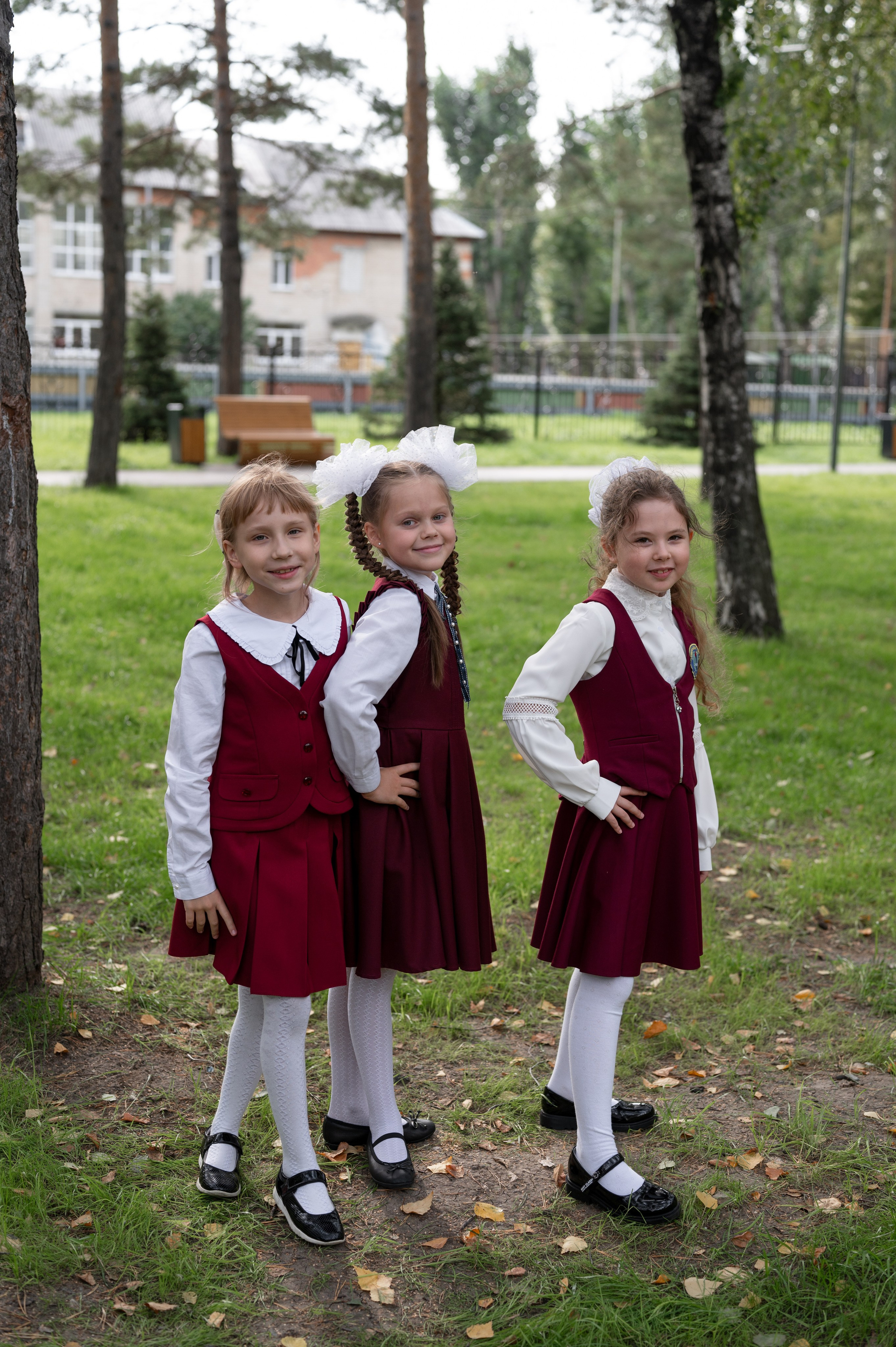 1 сентября 16 гимназия 2 класс (линейка + в классе+ на улице). Фотограф новорожденных, семейный детский в Тюмени Татьяна Морозова