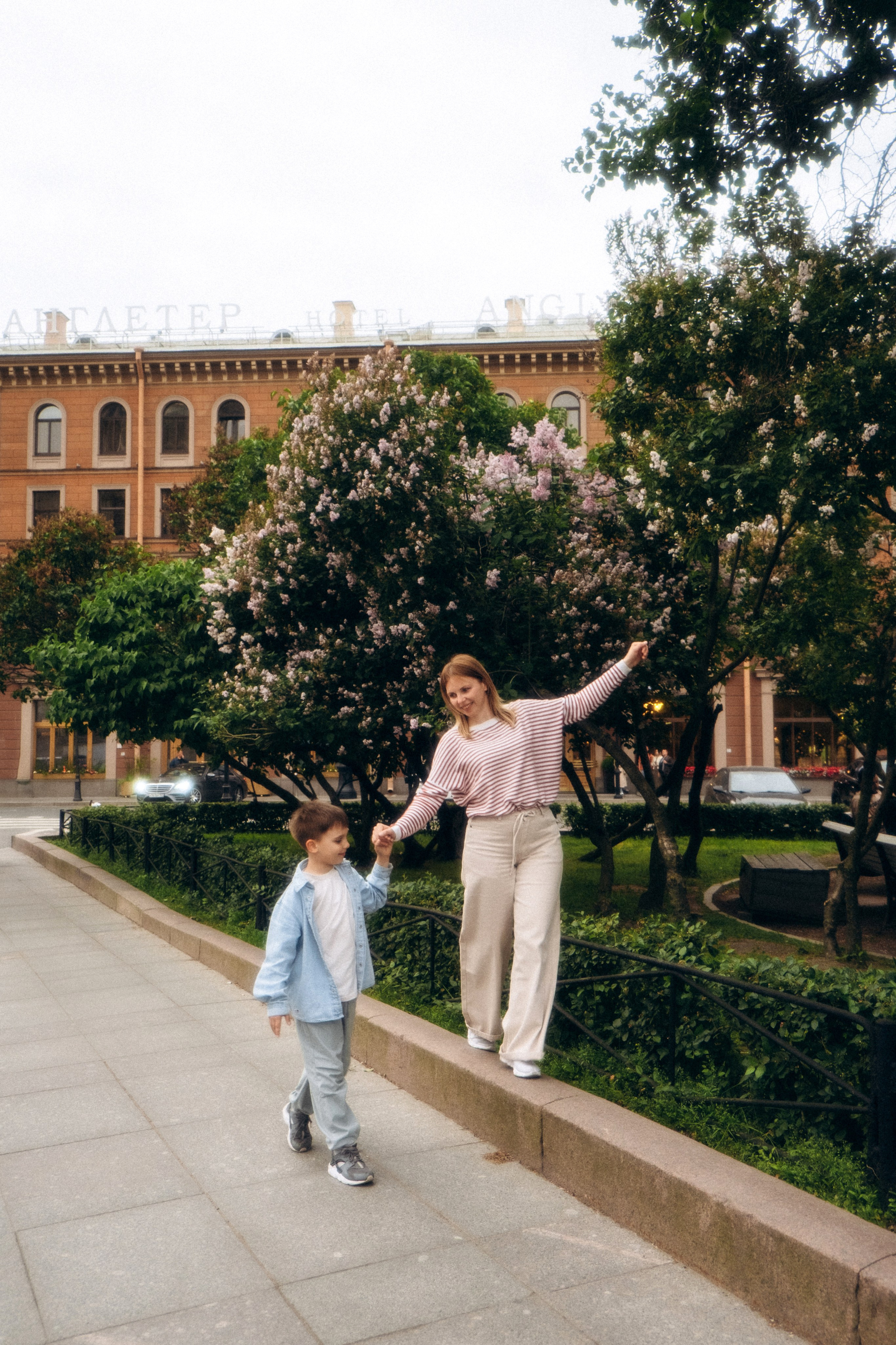 Семейная прогулочная фотосессия в Спб. Фотограф в Санкт-Петербурге Кристина Брянская