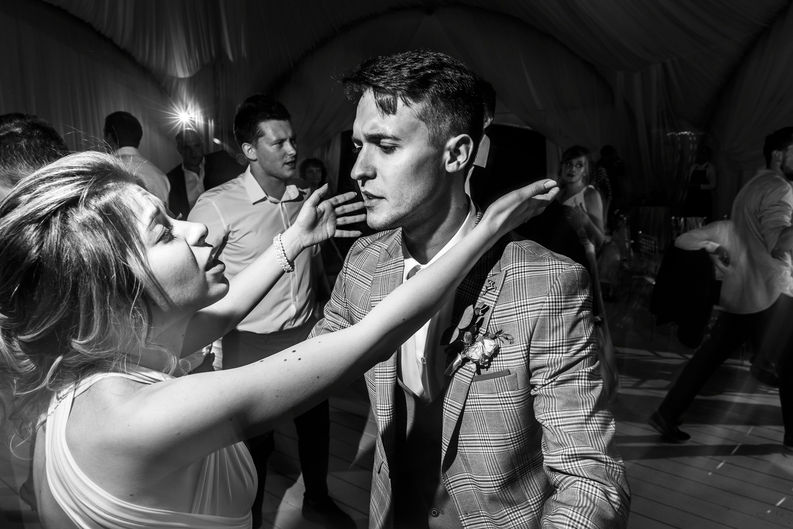 Watch out!. Свадебный и репортажный фотограф