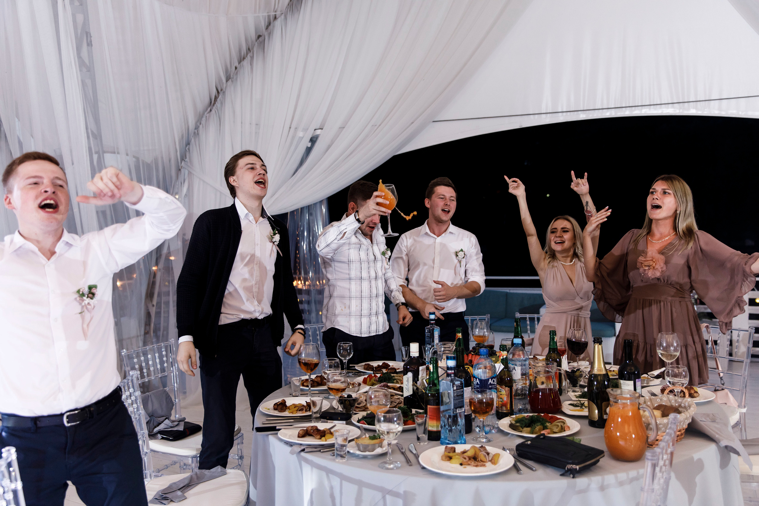 Watch out!. Свадебный и репортажный фотограф