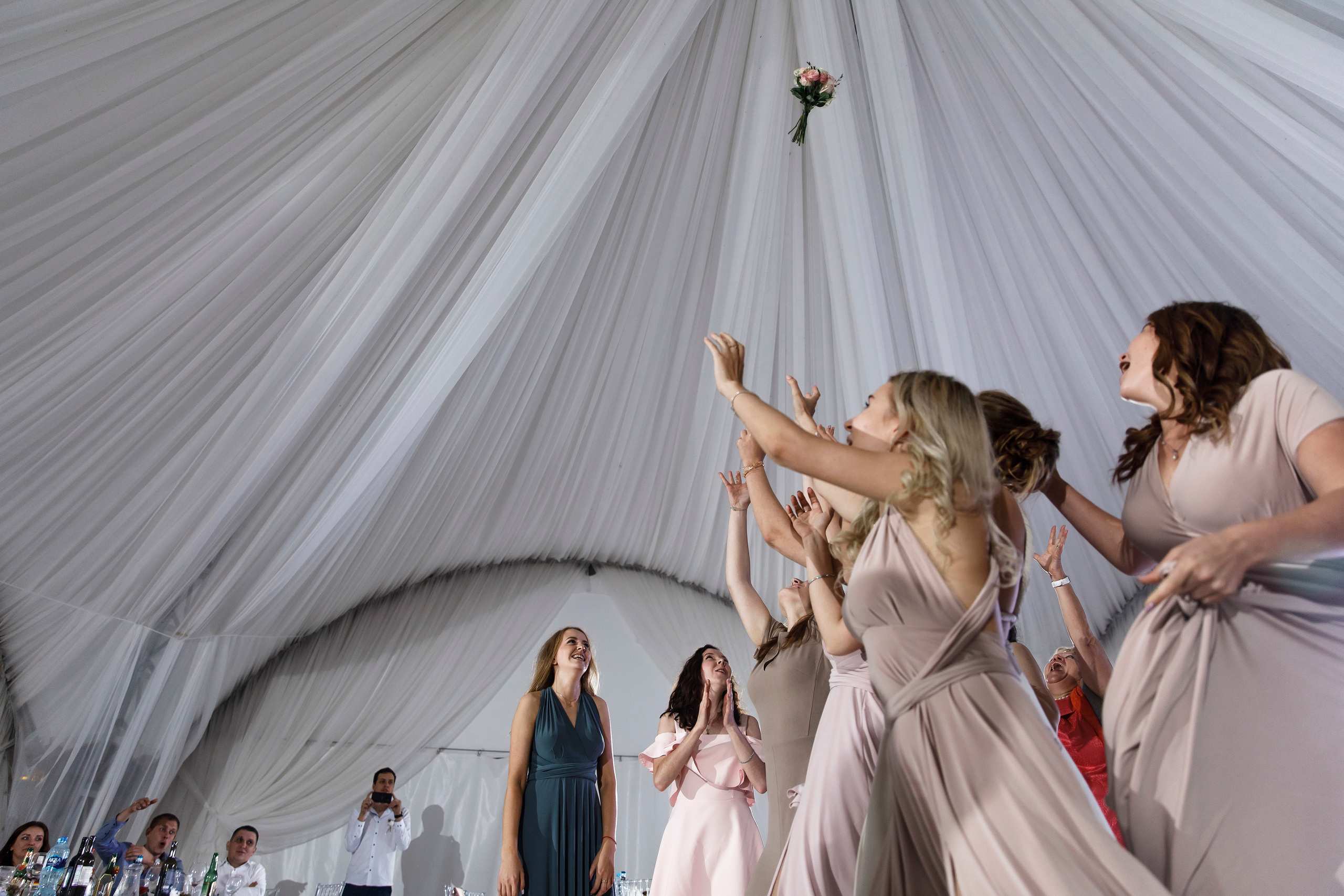 Watch out!. Свадебный и репортажный фотограф