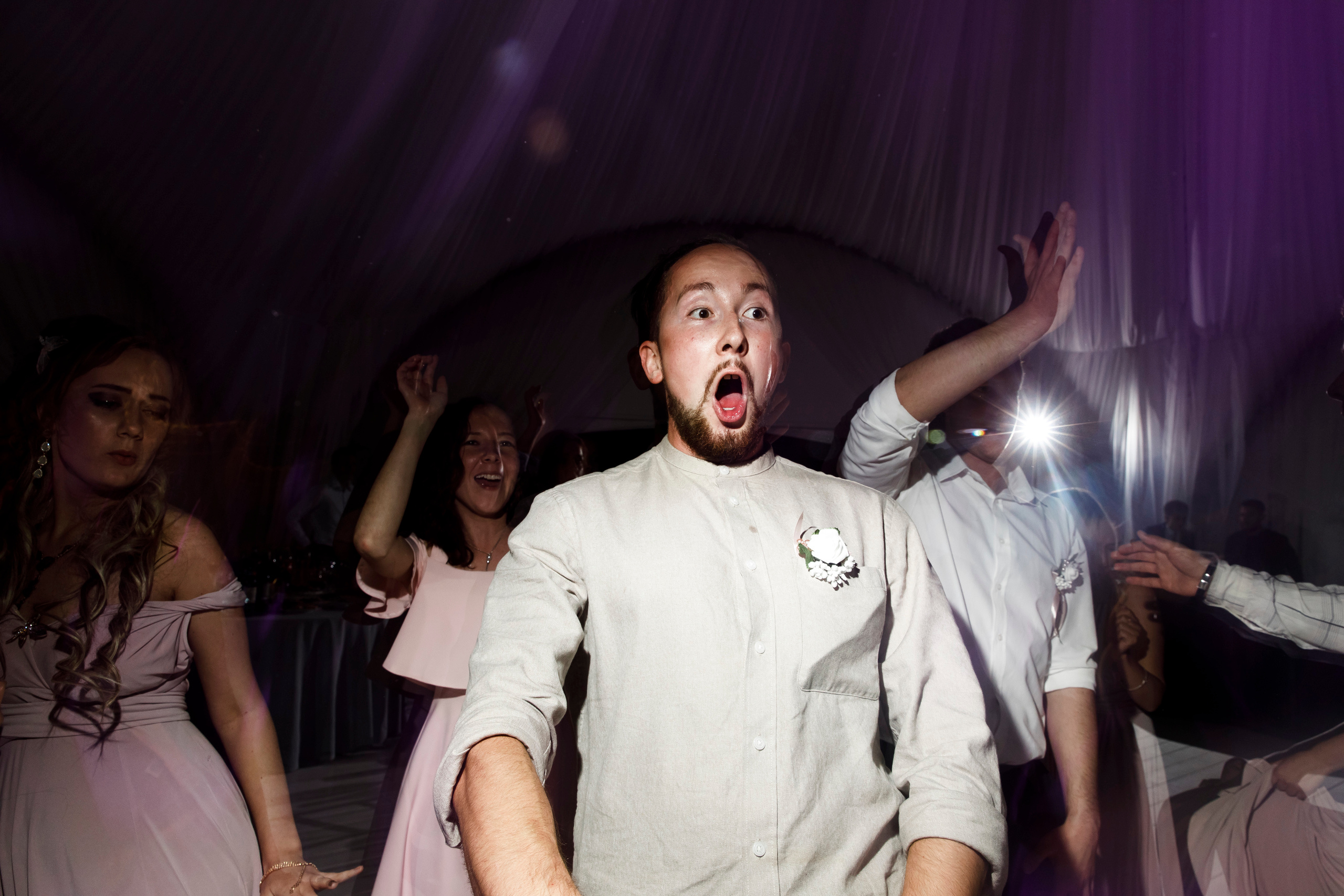 Watch out!. Свадебный и репортажный фотограф