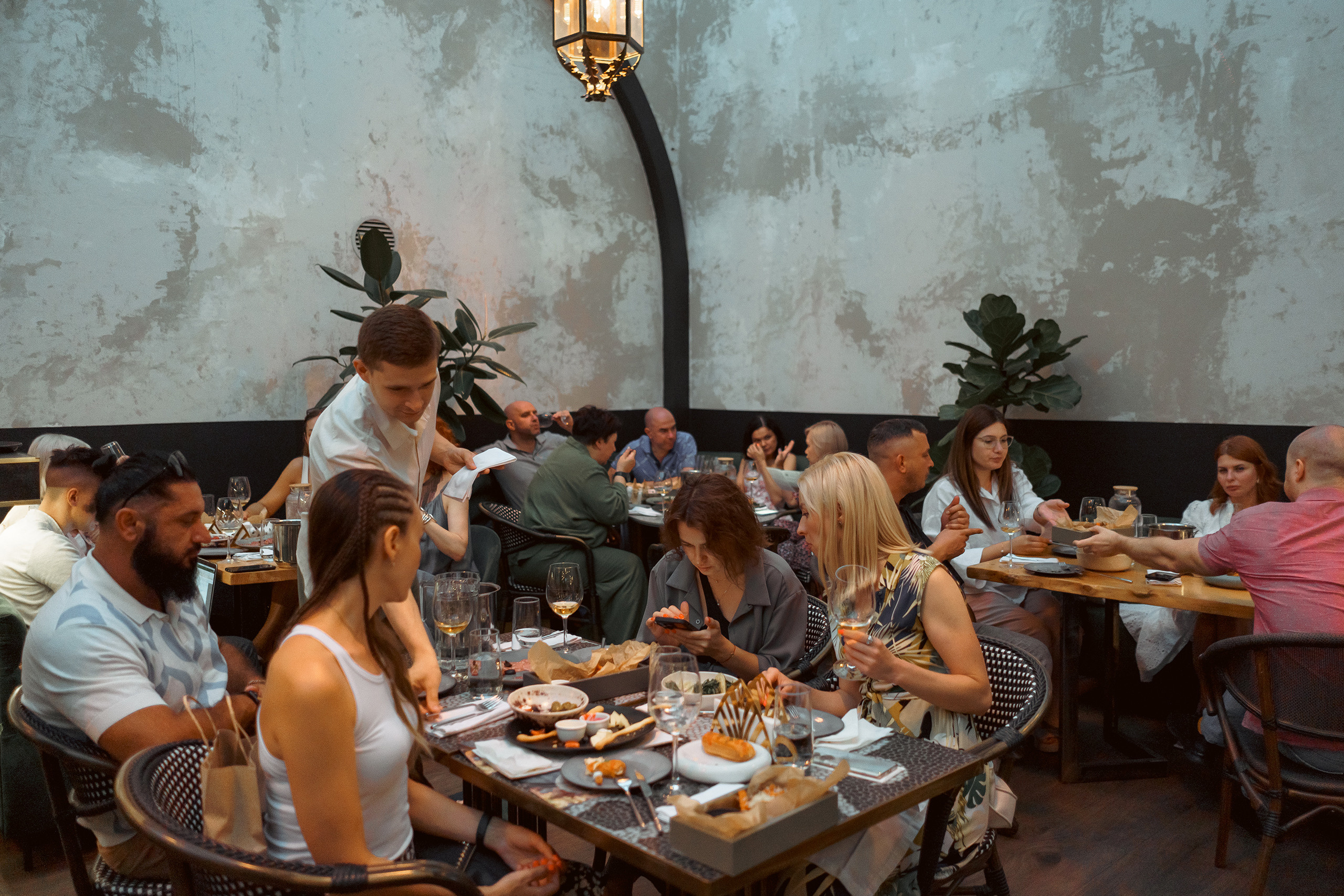 Вечер с виноделом. Усадьба Александровская. Фотограф Николай Владимиров