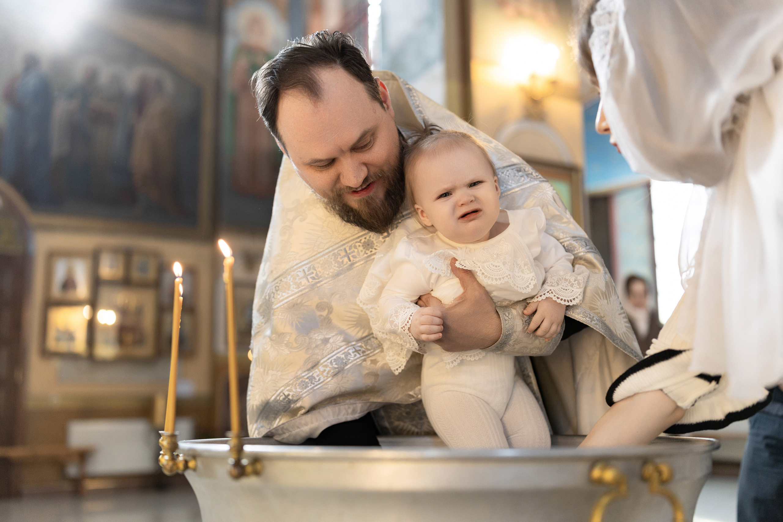 Крещение Есении в морозный и солнечный февраль. Анастасия Безуглова- свадебный фотограф в Таганроге