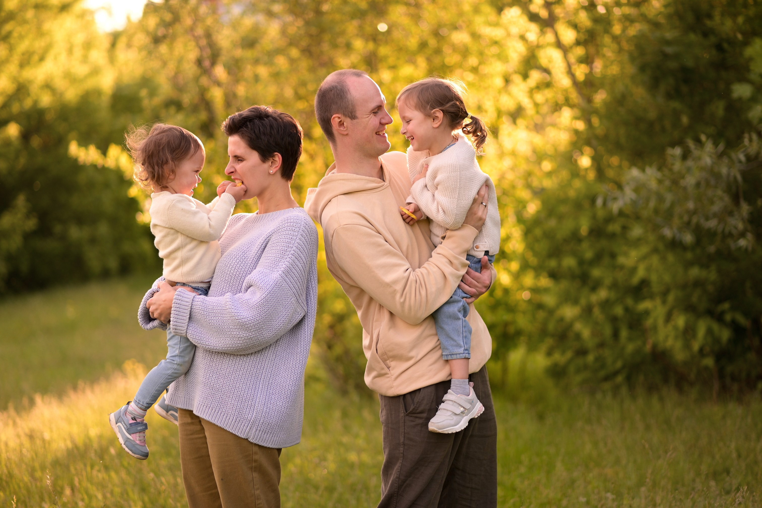 Семейная съемка на природе. Семейный и детский фотограф в Москве Анна Оськина