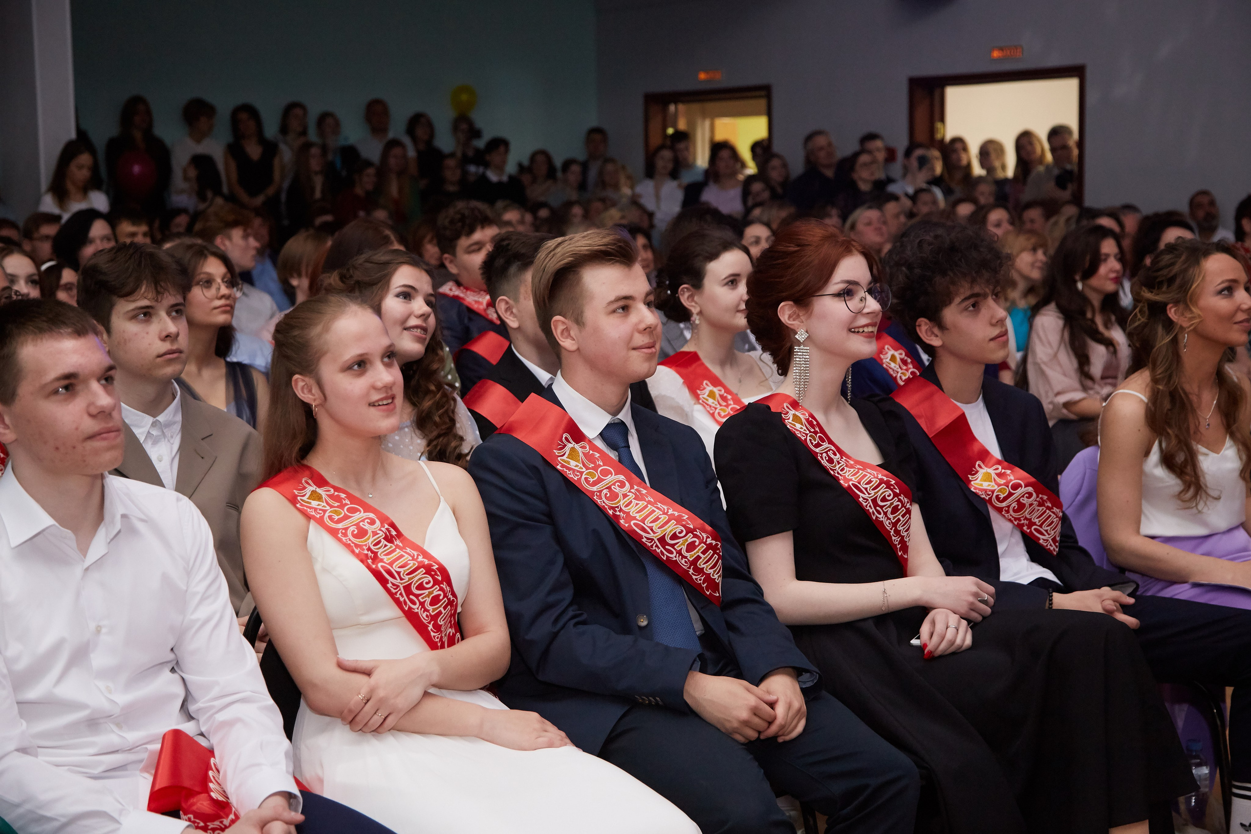 Последний звонок. Фотограф Савченко Люба. Москва