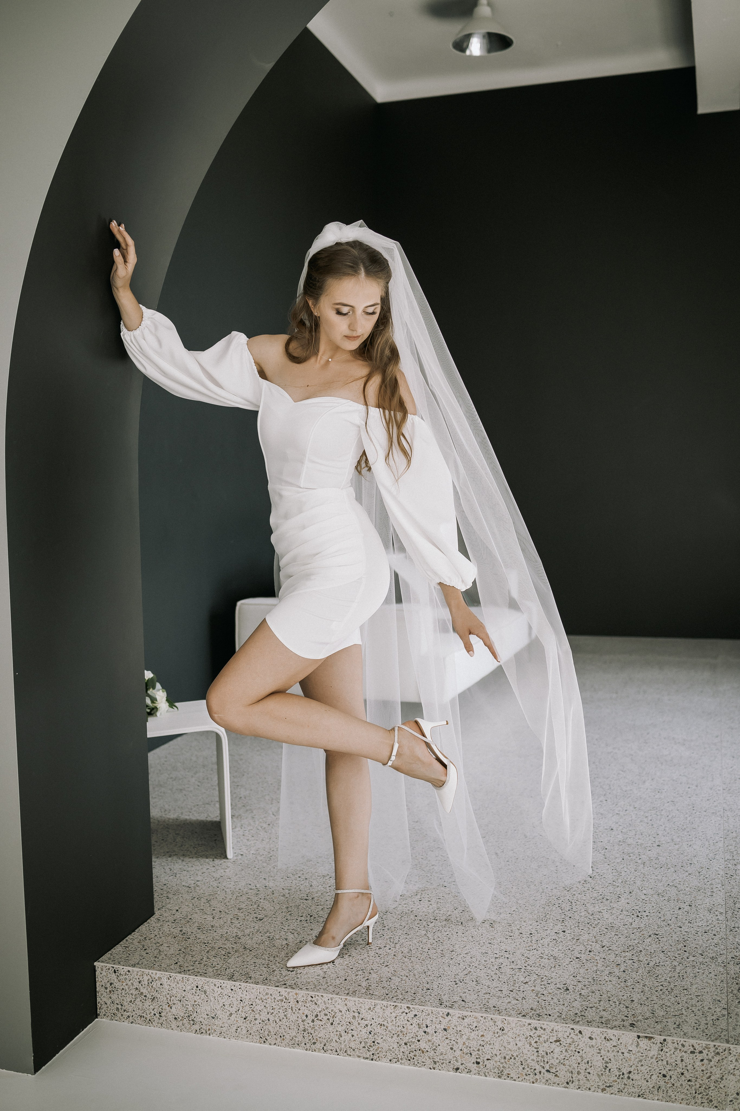 Свадебная прогулка. Эвелина и Дмитрий. Свадебная фотография. Арина Рубах