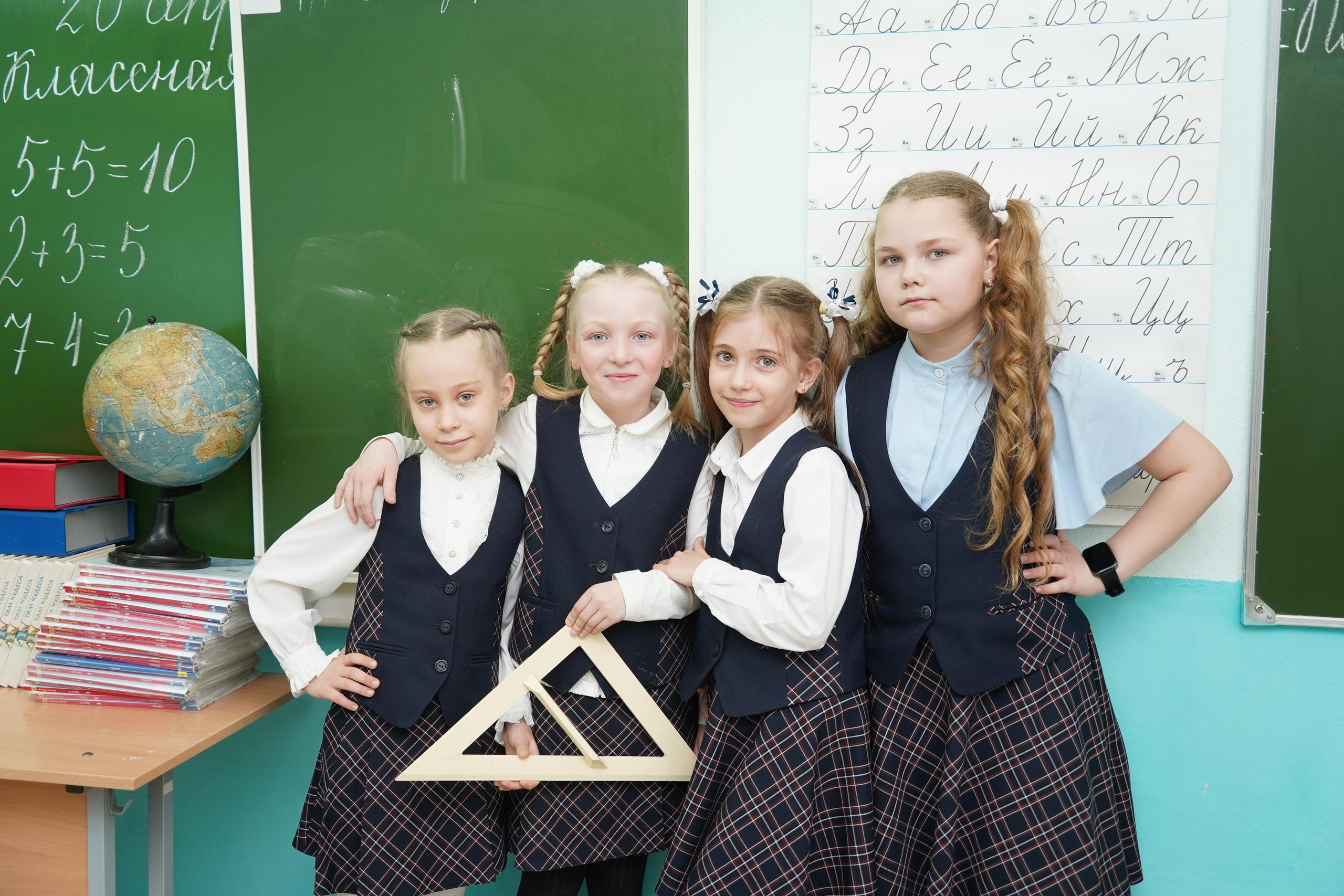 Пример школьных фото из альбомов. Фотограф, видеооператор Нина Коршунова