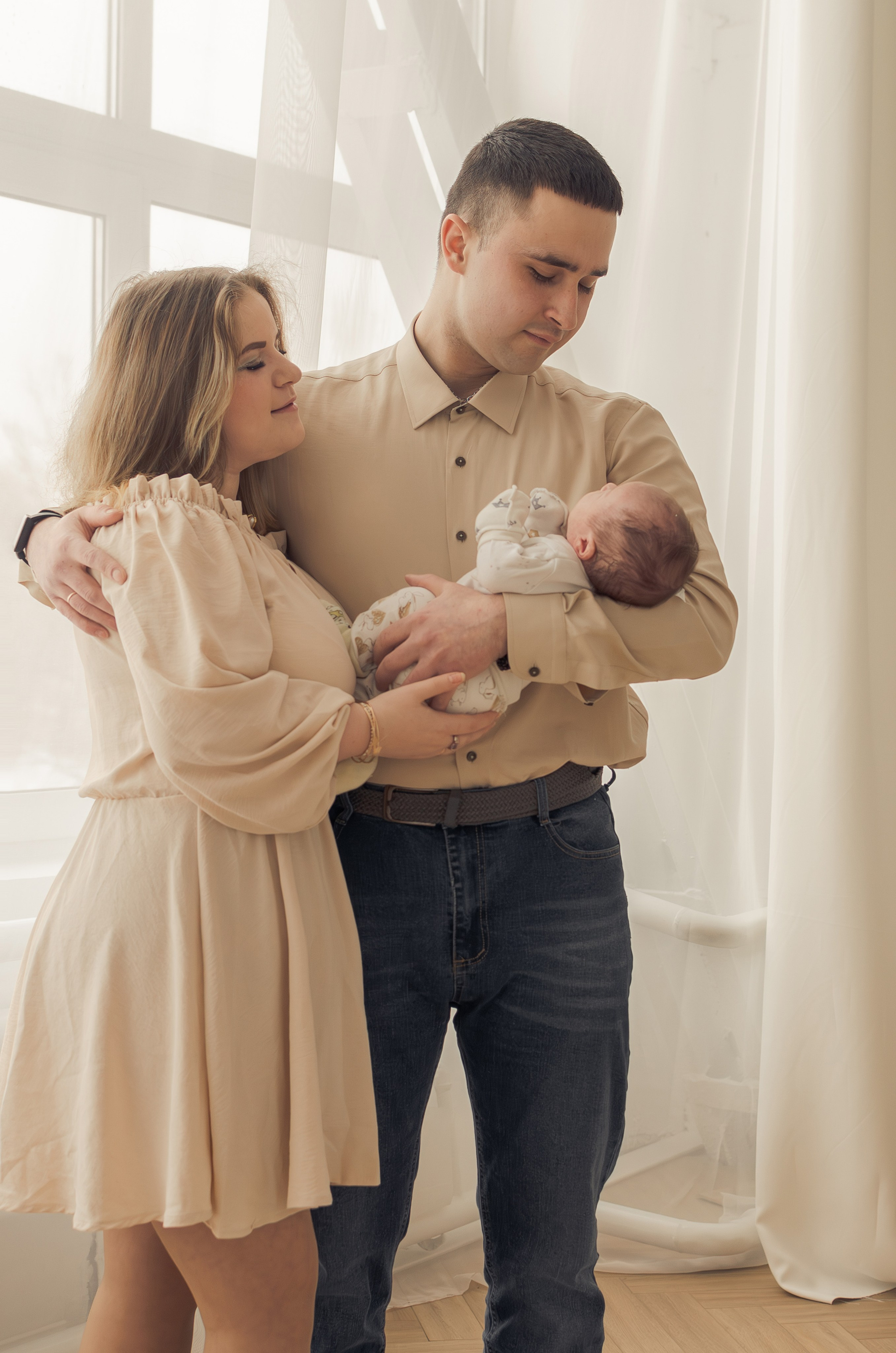 Даша, Ярослав и их малышка Алла. Свадебный фотограф в Сергиевом Посаде недорого Ольга Гузанова