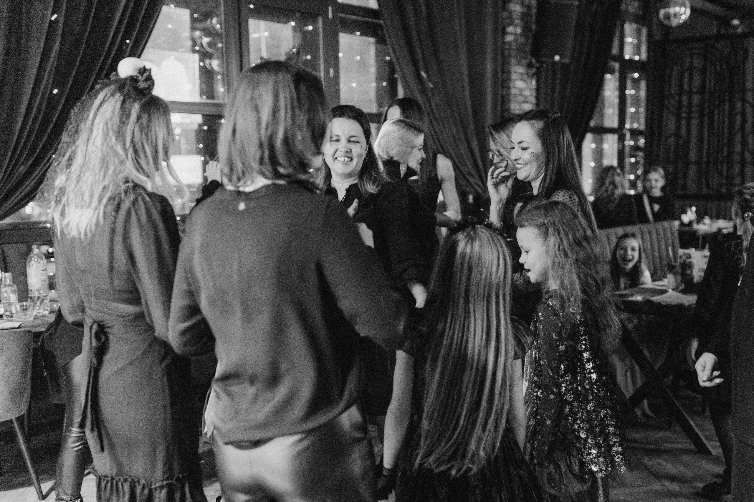 Квиз I MOM'S. Свадебный фотограф. Москва и Московская Область