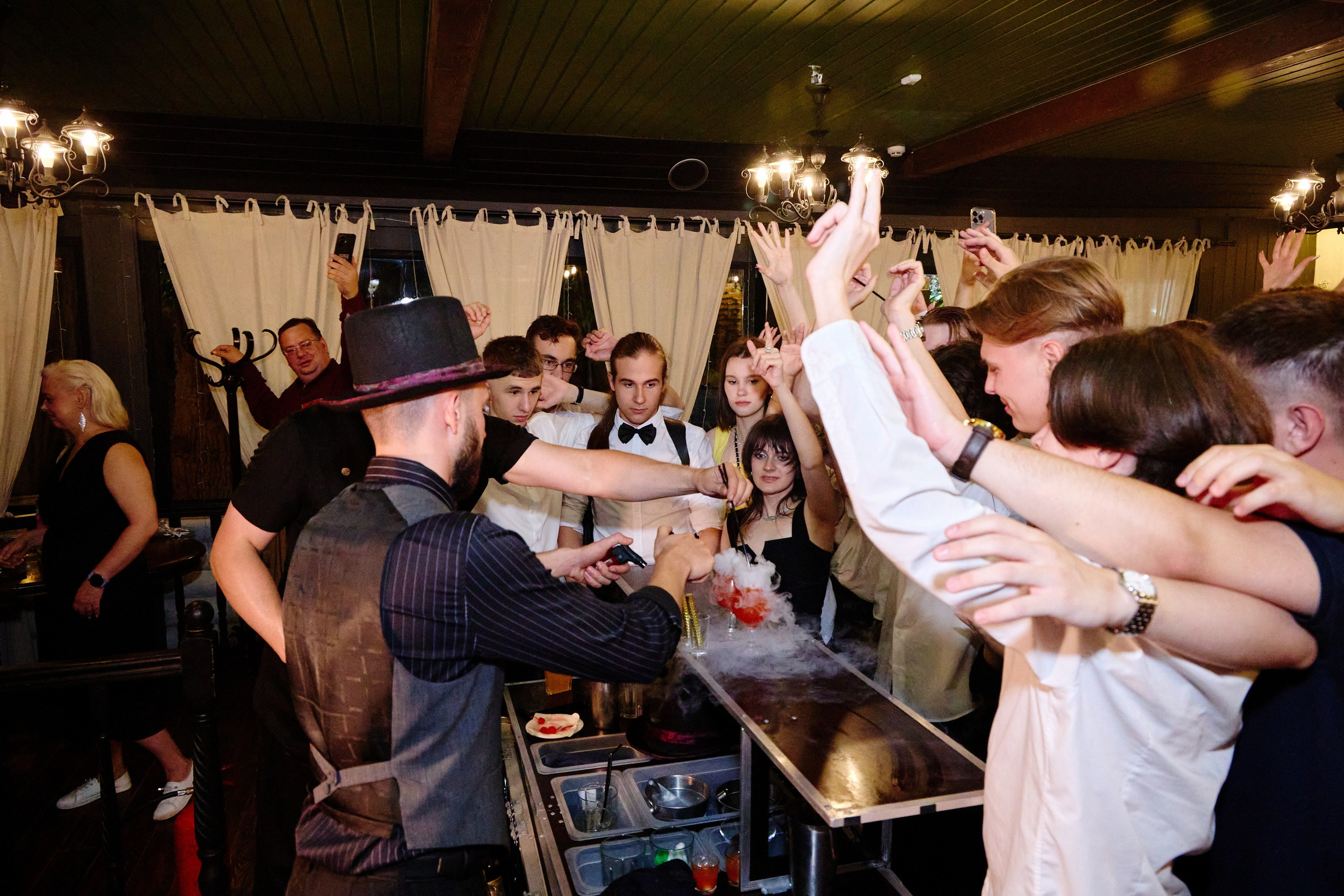 Выпускной 35 Сош. Фотограф Выпускные альбомы Таганрог Сергей Коробченко