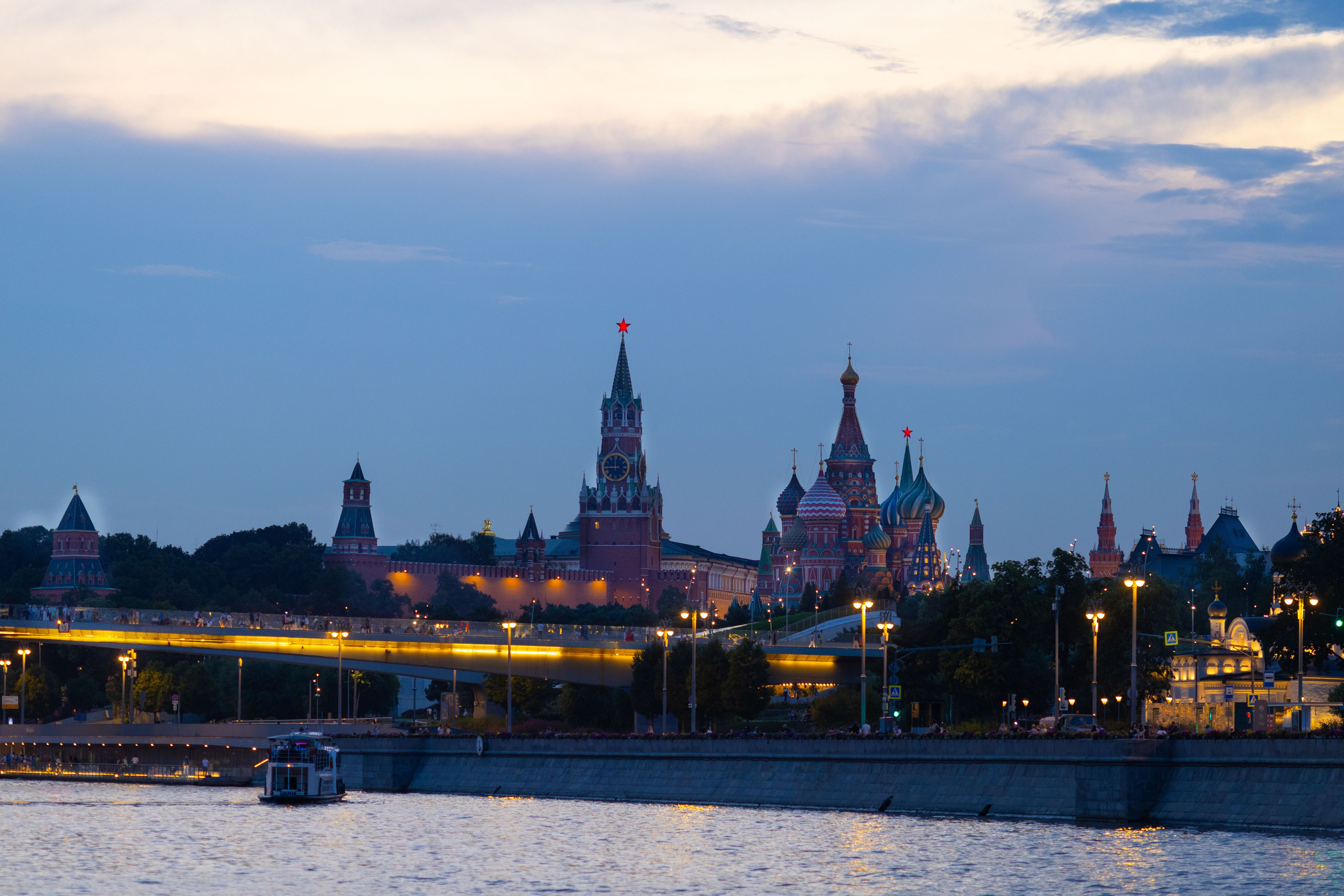 Dubai Vibes Intourist Cruise Party. Семейный и детский фотограф Анна Петракова