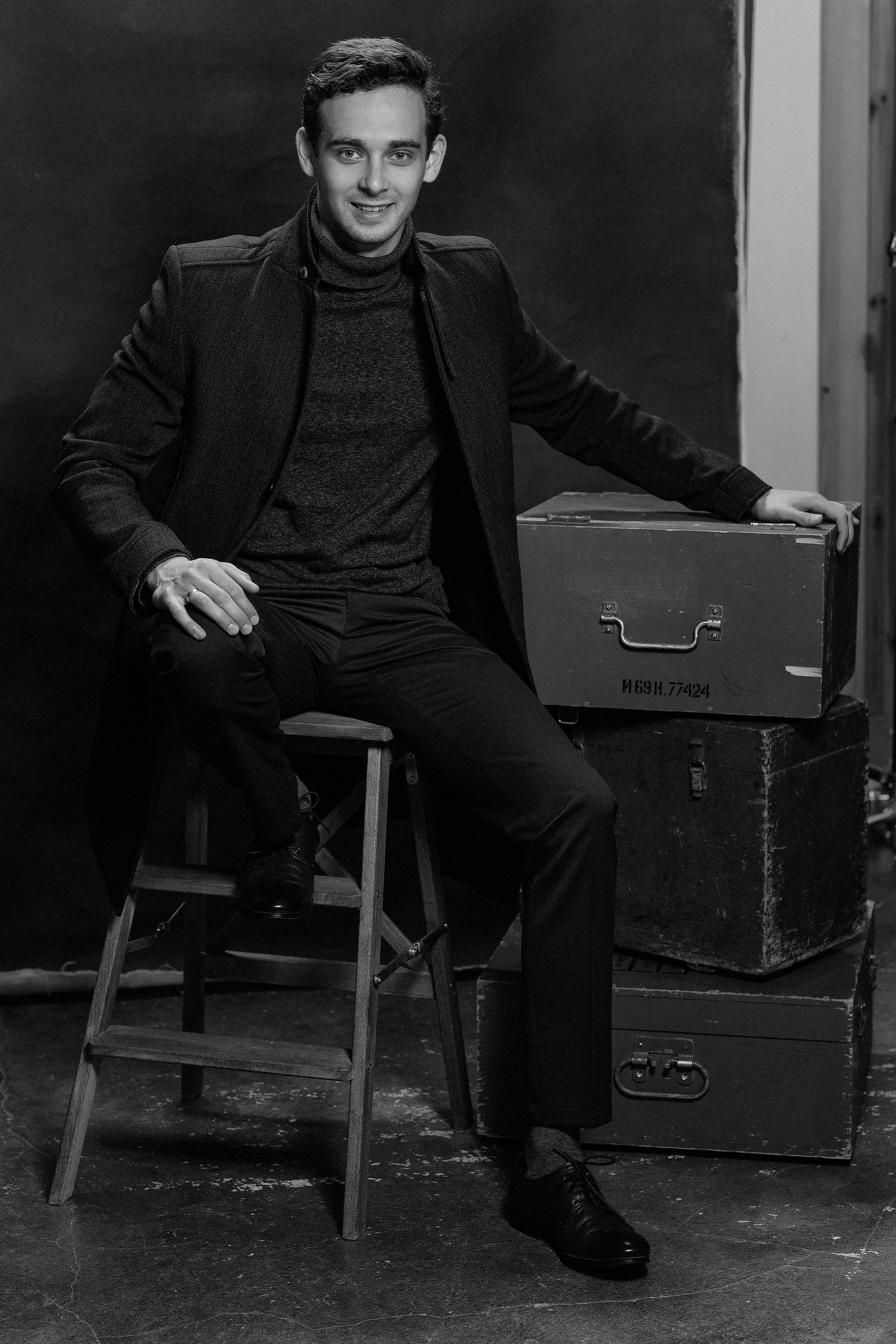 мужской портрет, контент фотосессия, студийный портрет