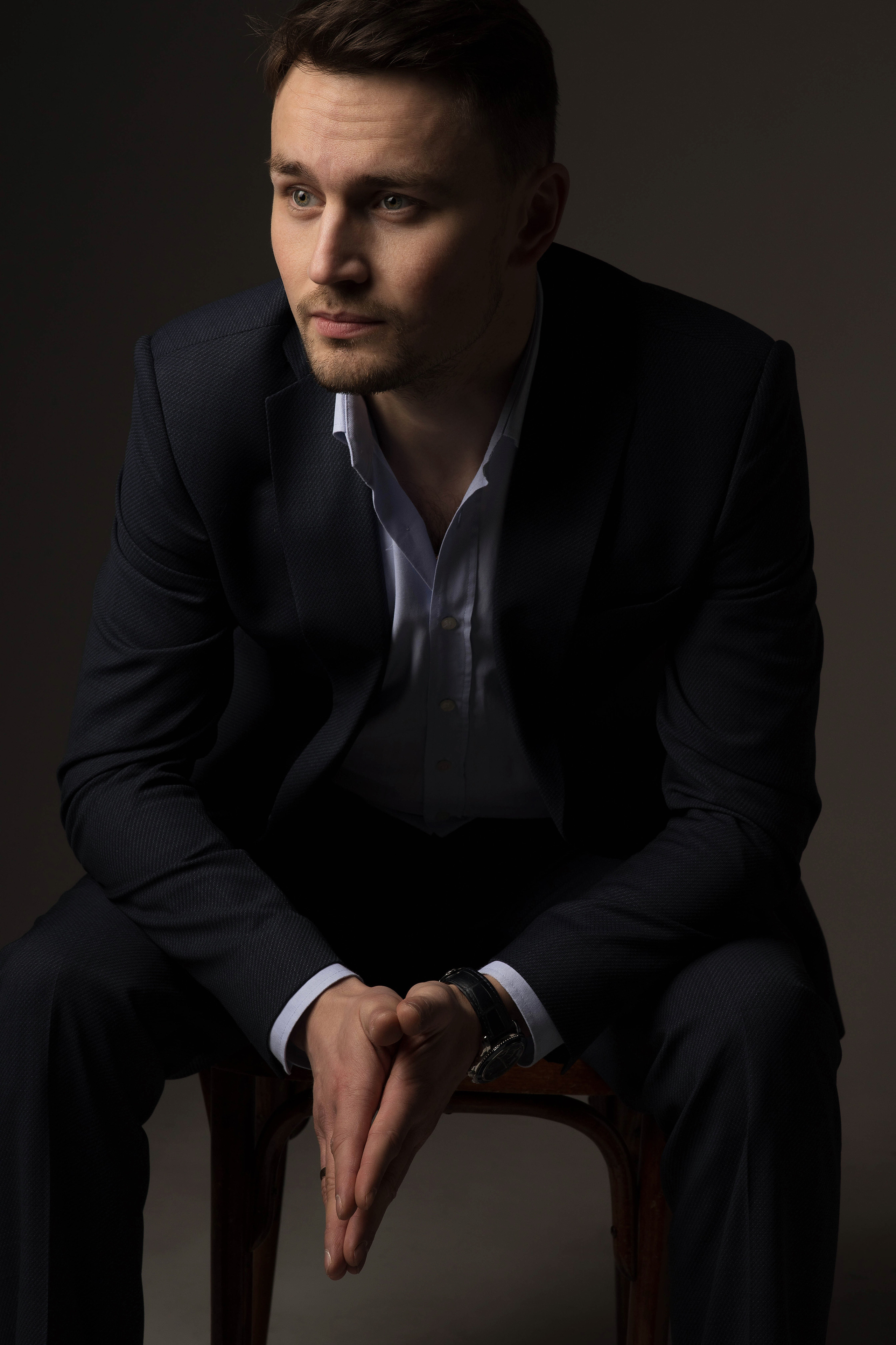 мужской портрет, контент фотосессия, студийный портрет