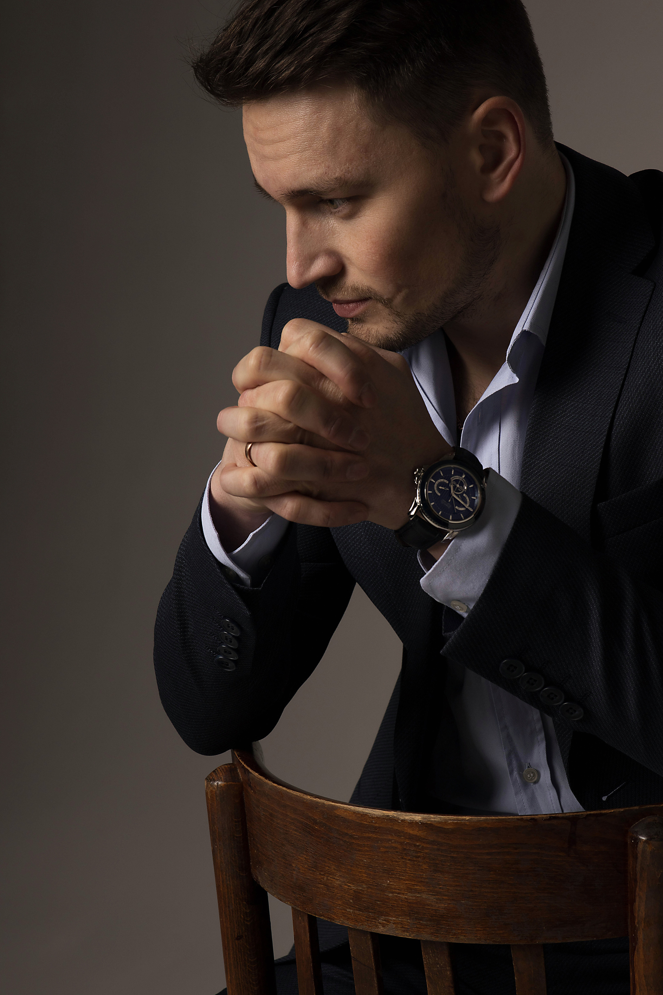 мужской портрет, контент фотосессия, студийный портрет