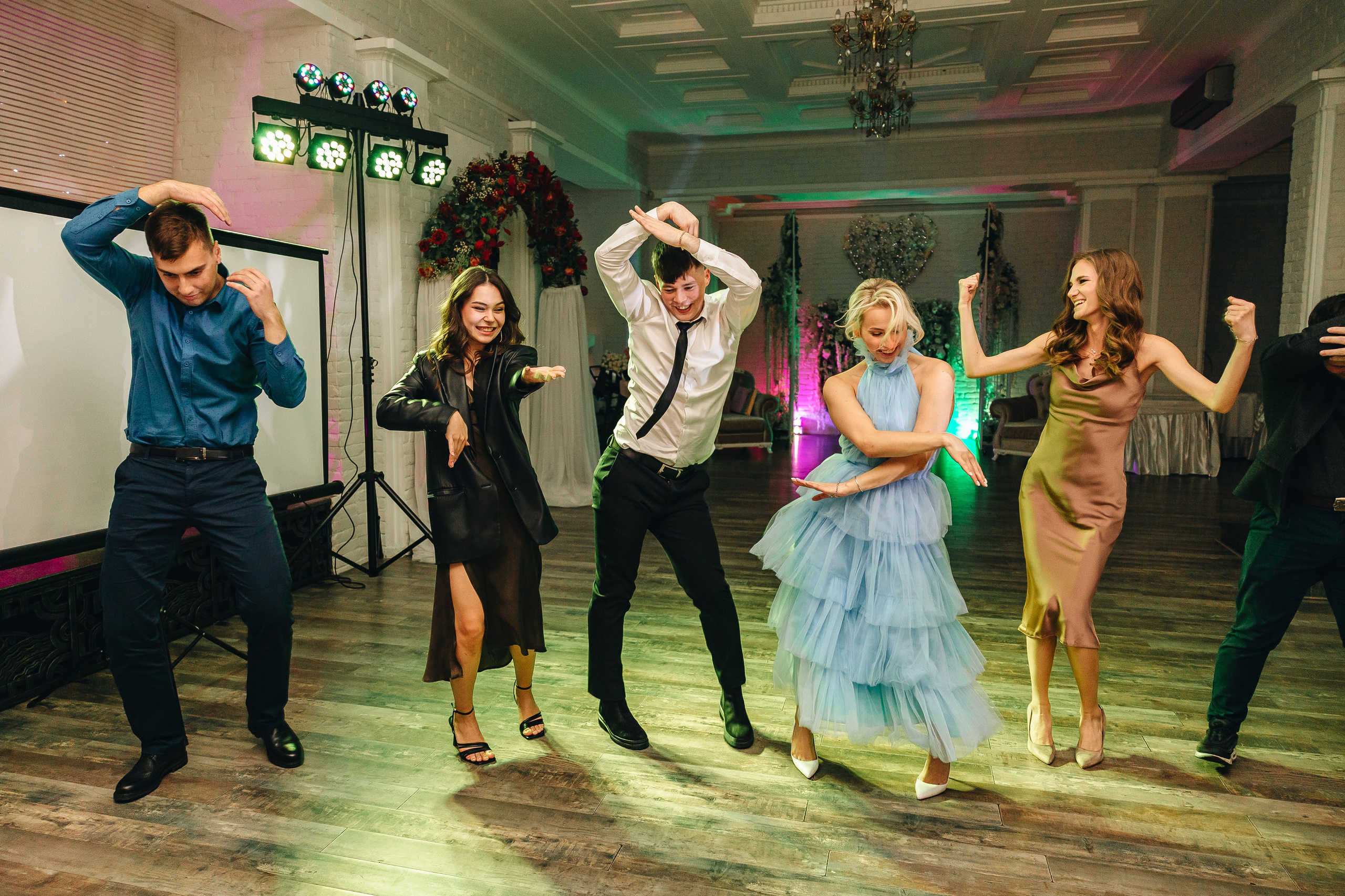 Роман и Александра. Свадебный фотограф и видеограф — Сергей и Дарья