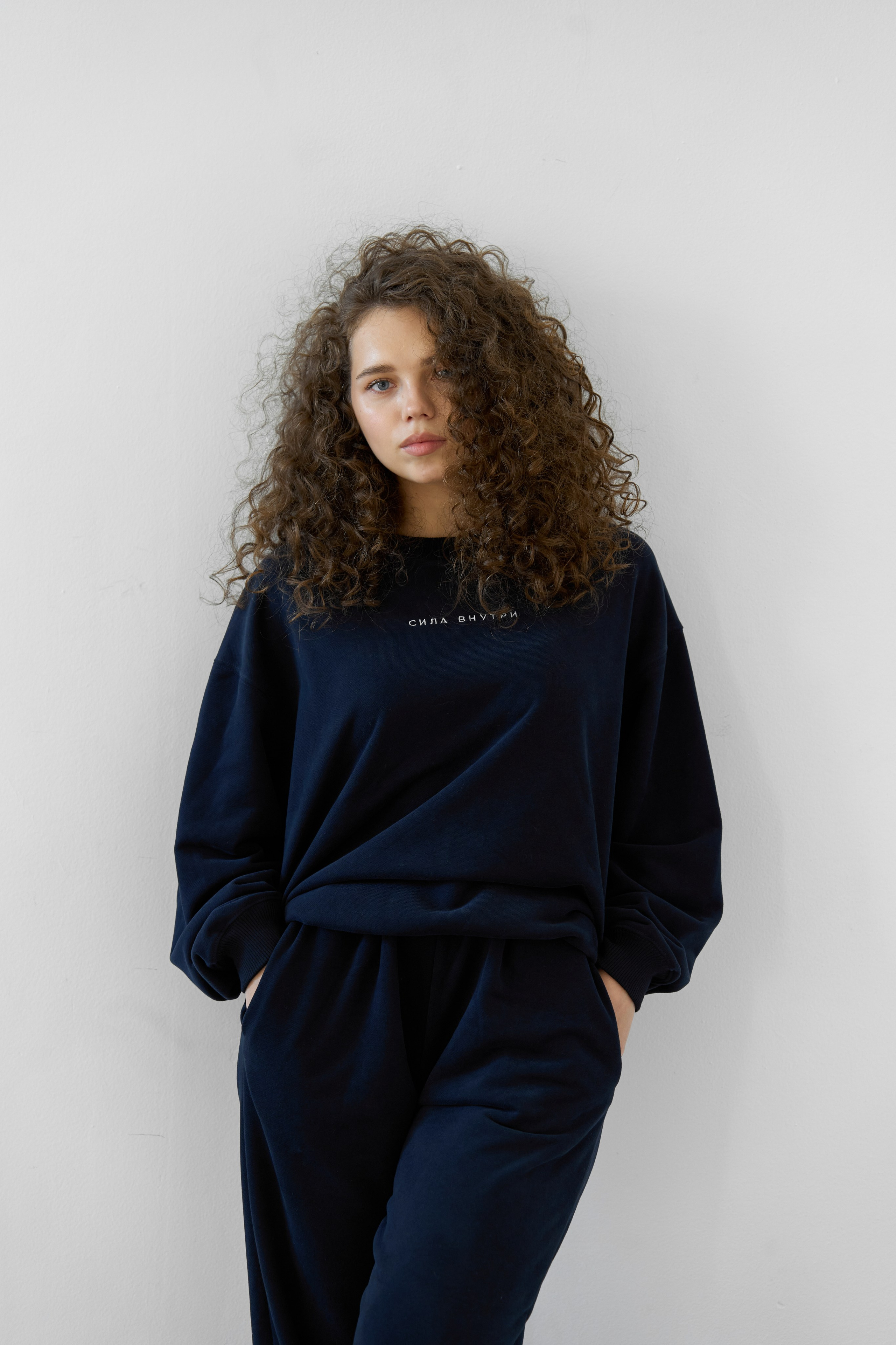 Алина, 42-44 р-р, 163 см рост. KED Production — продакшн из СПб. Создаём фото, видео и контент, который помогает брендам и селлерам продавать больше