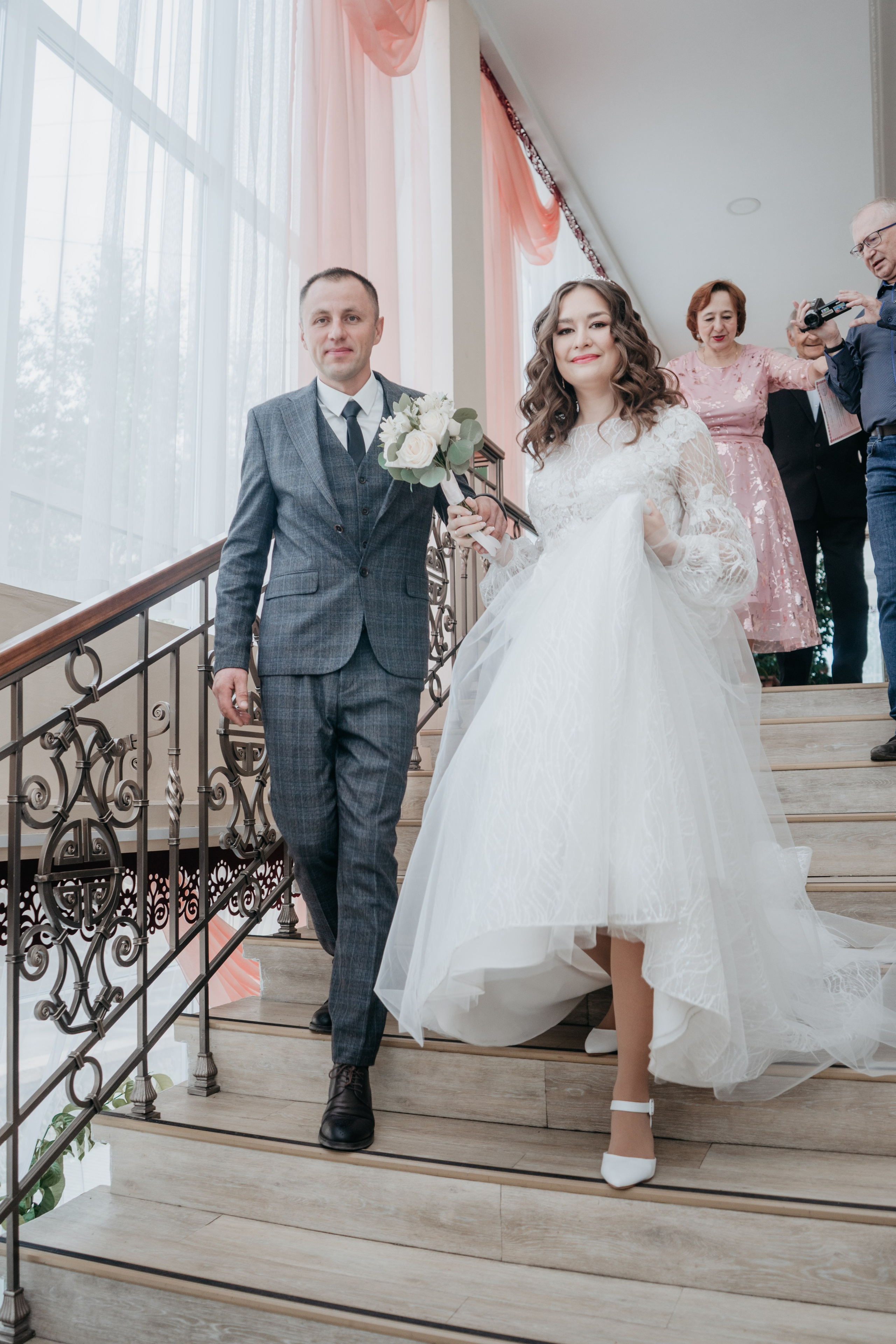 Свадебный фотографии с прогулки в окрестностях Улан-Удэ. Фотограф в Улан-Удэ. Свадебный фотограф в Улан-Удэ