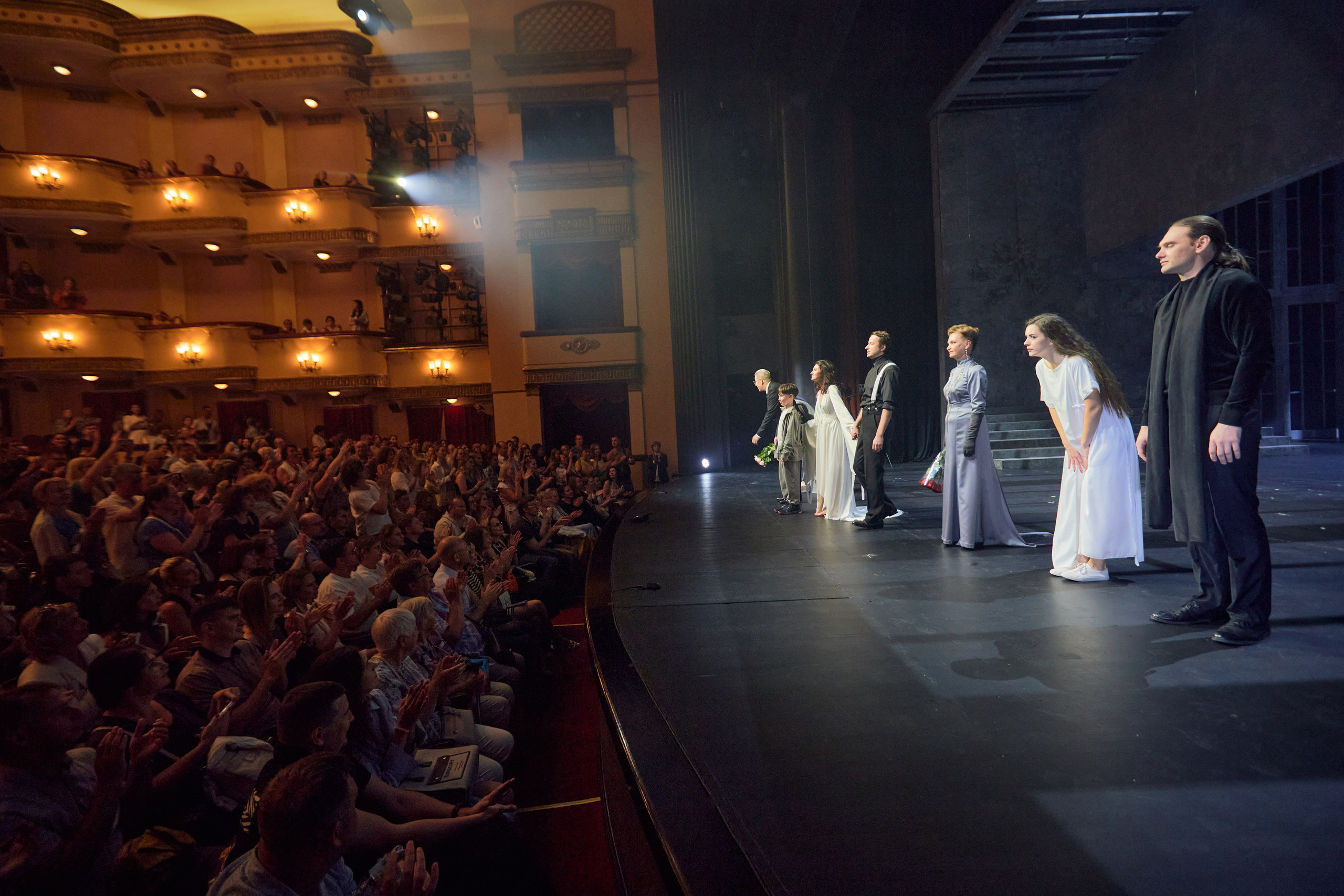 Гастроли Краснодарского театра драмы им. М. Горького в Москве, театр им. Е. Вахтангова. Фотограф Юлия Маринина
