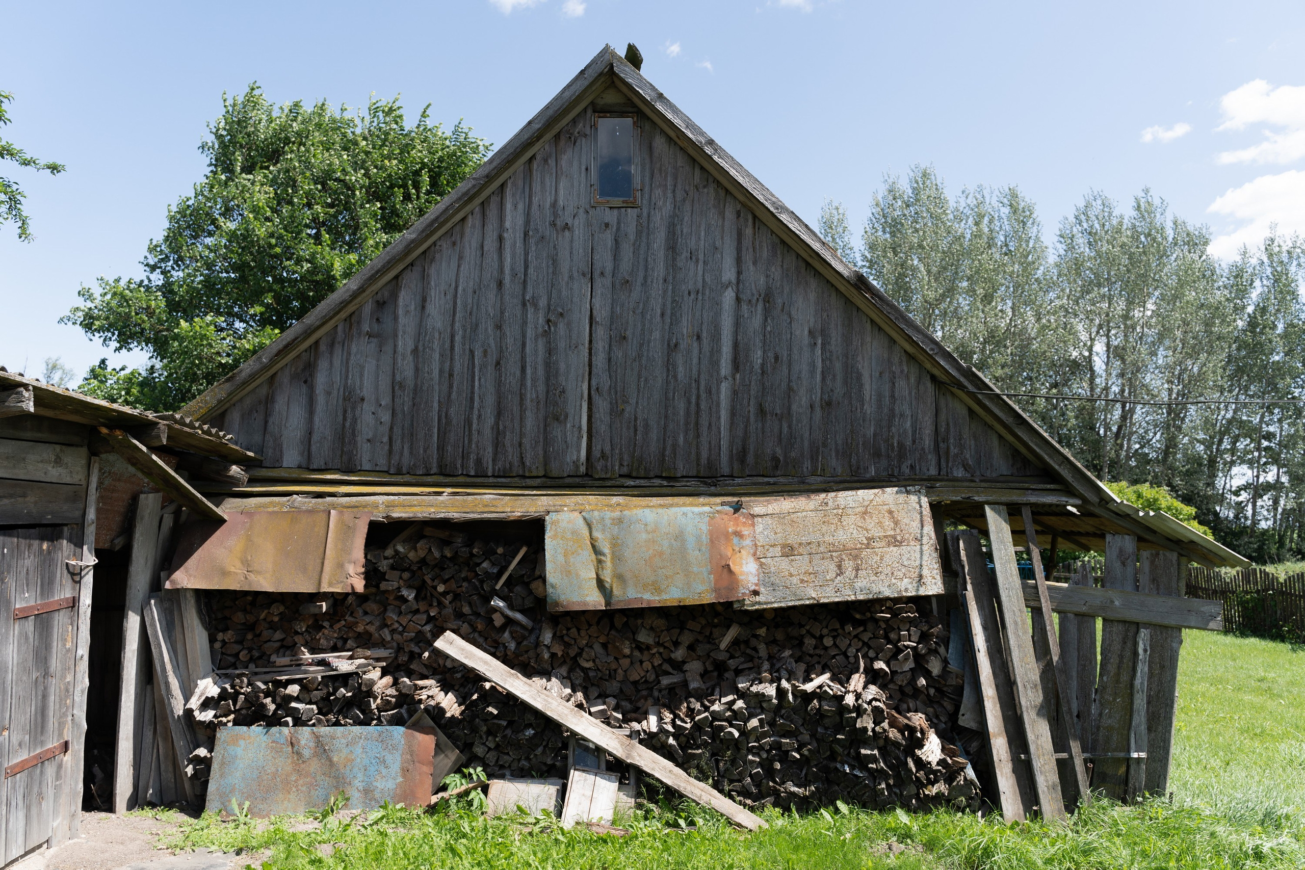 Home.land. Künstler Verstecktoff