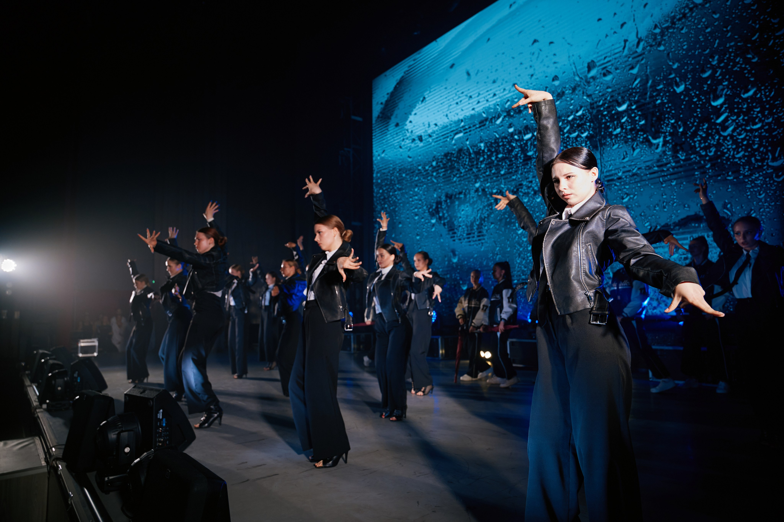 VIVA GLAM Отчетный концерт. Фотограф и видеограф в Кургане Леонид Корнильев