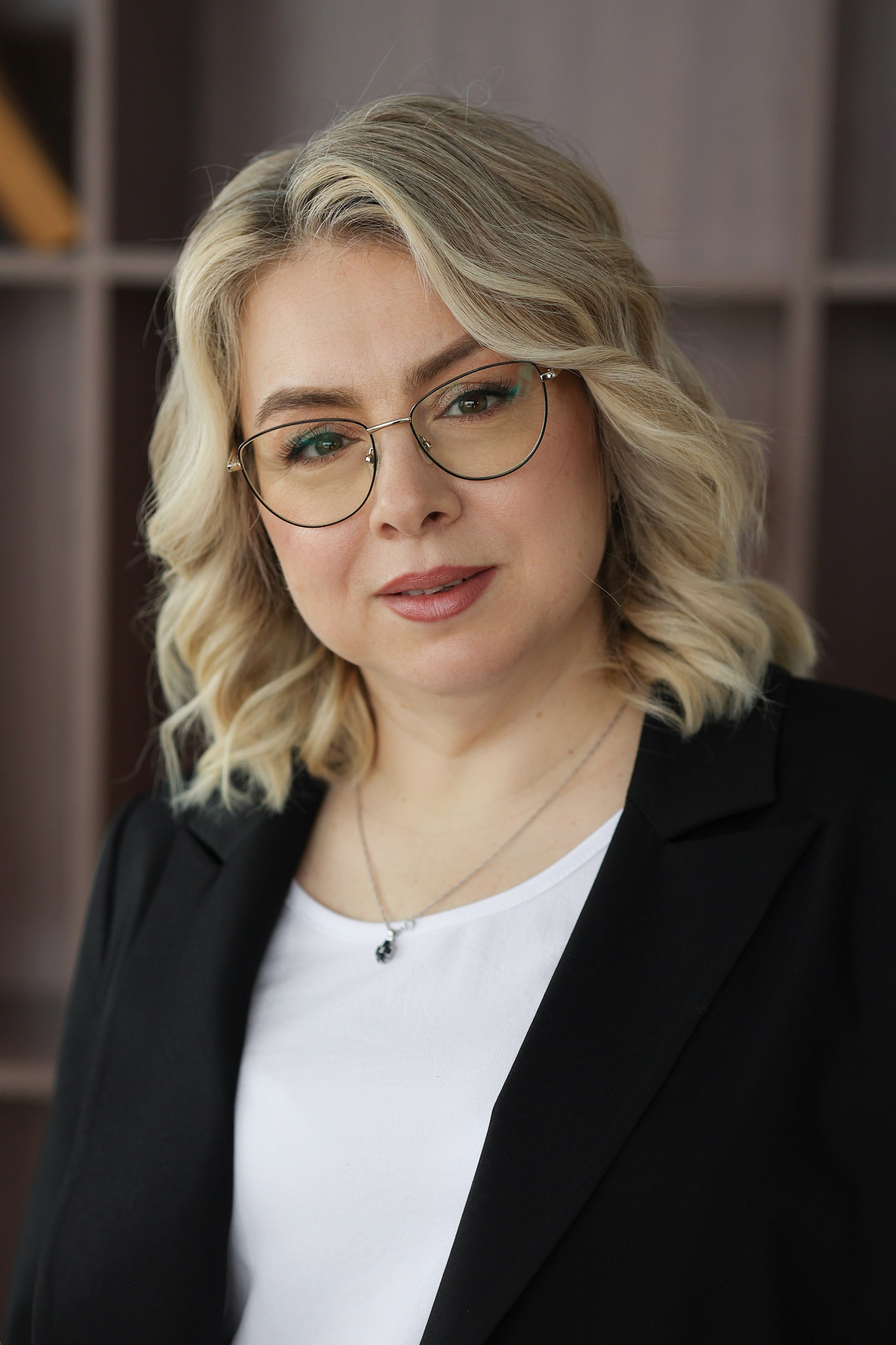 Женский деловой портрет. Марина Соколова. Контентный и семейный фотограф г. Красноярск