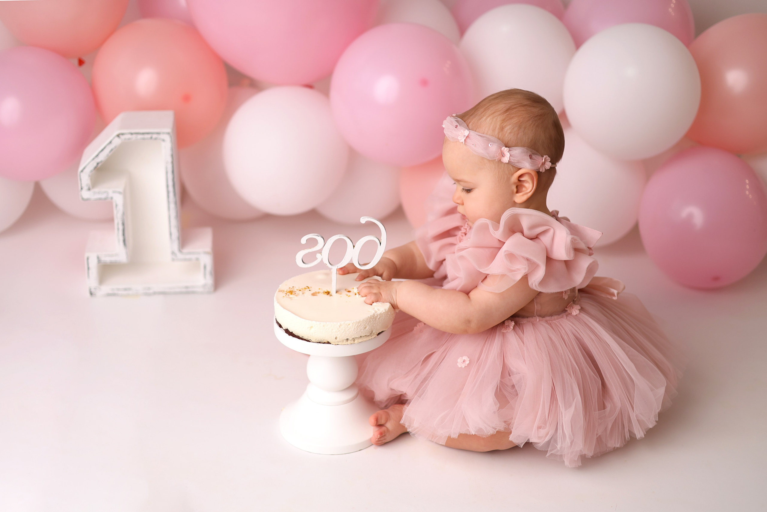 Маше 1 годик. Фотограф новорожденных Москва. Ньюборн фотограф Москва