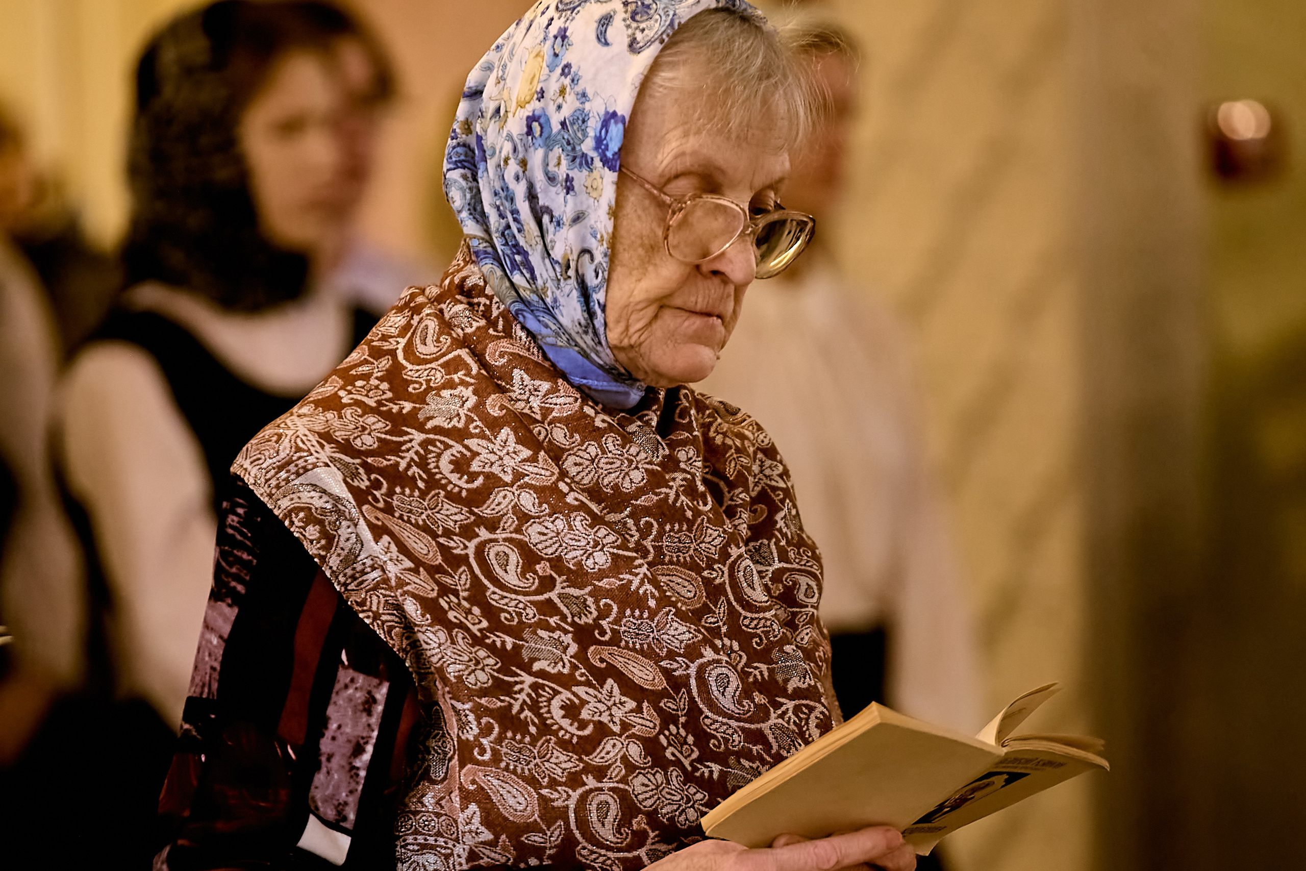 Фотографии Взрослый портрет в храме