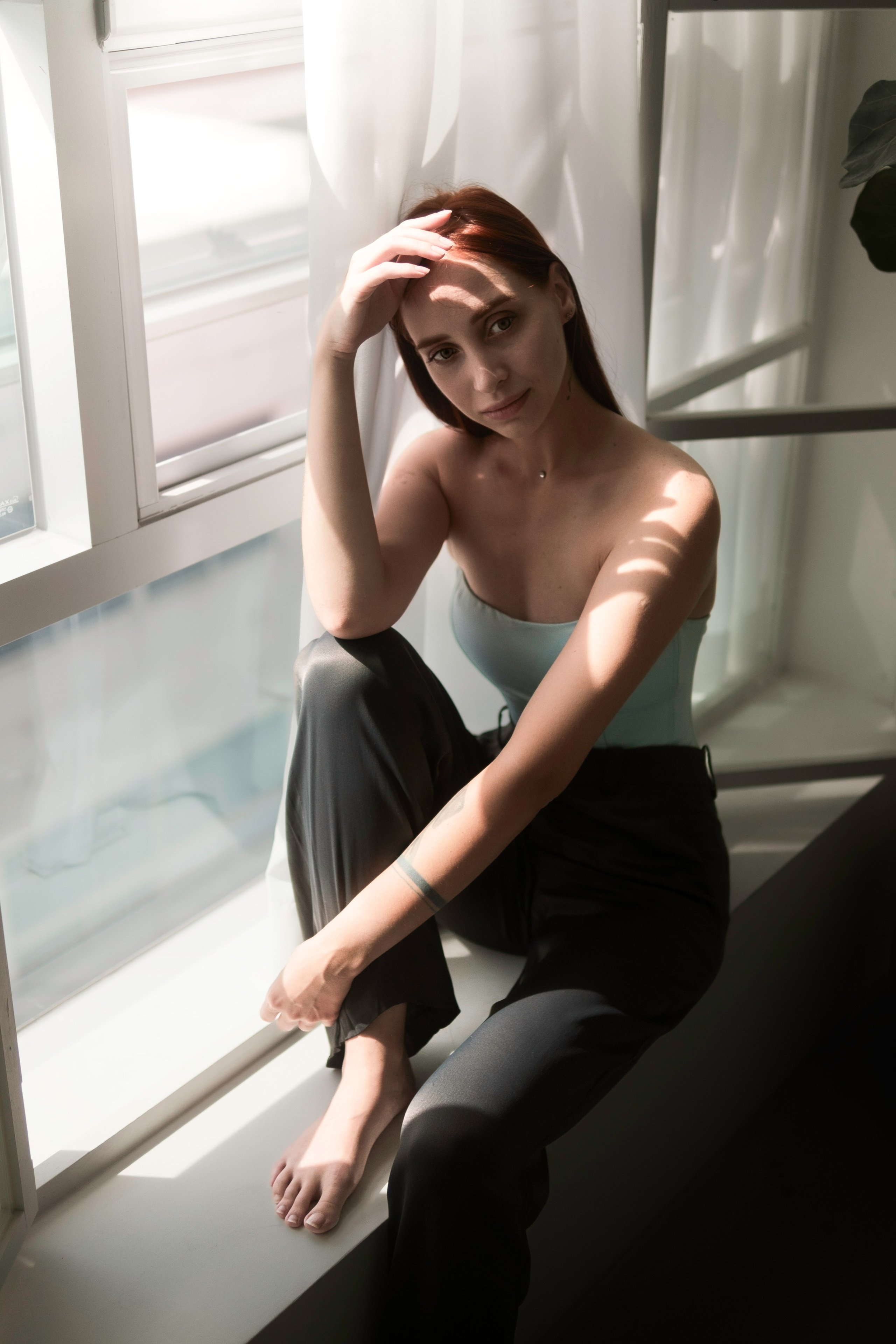 Nancy for Model Comp Card. Photographer | Retoucher