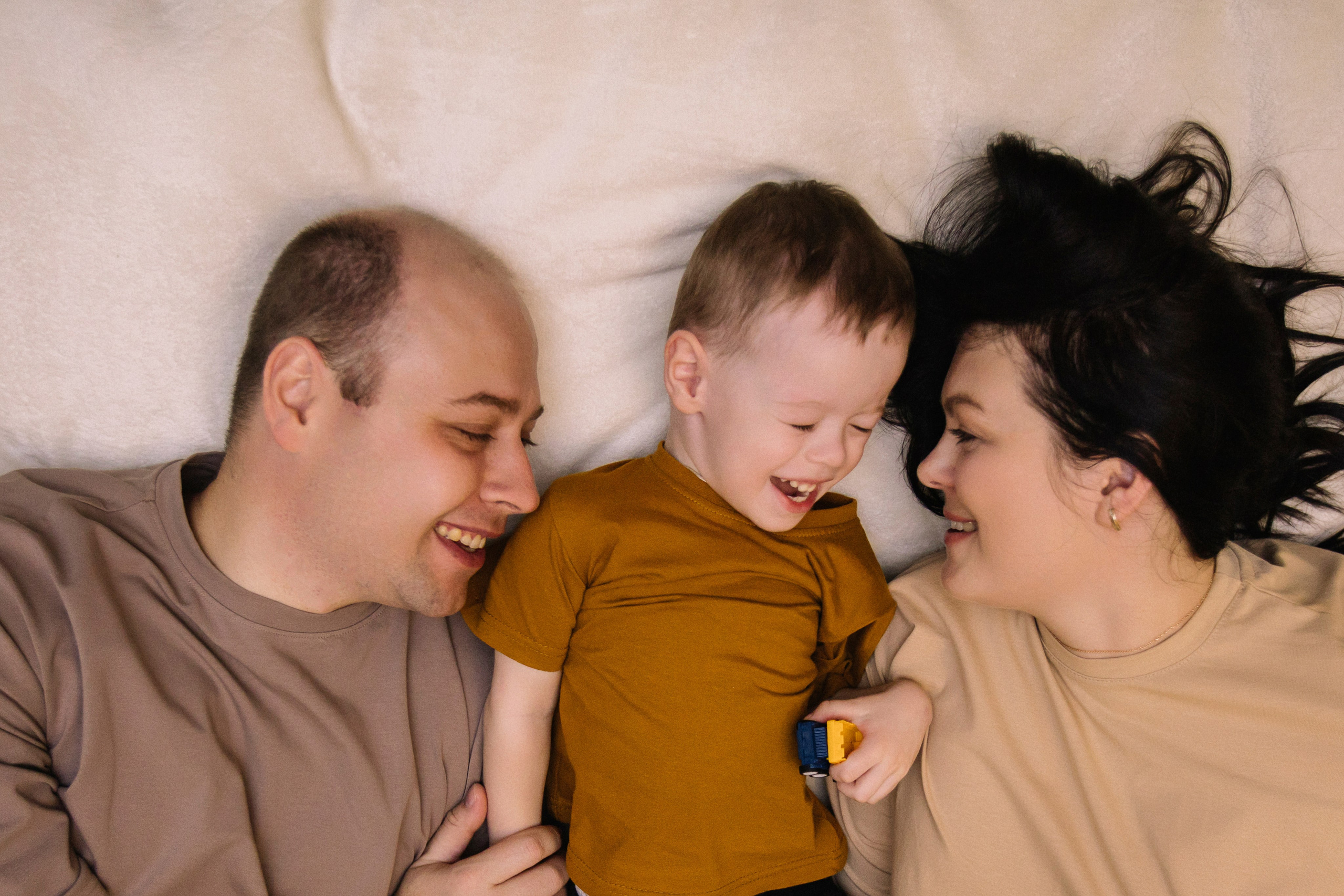 Ярослав + Юля + Егор. Главная