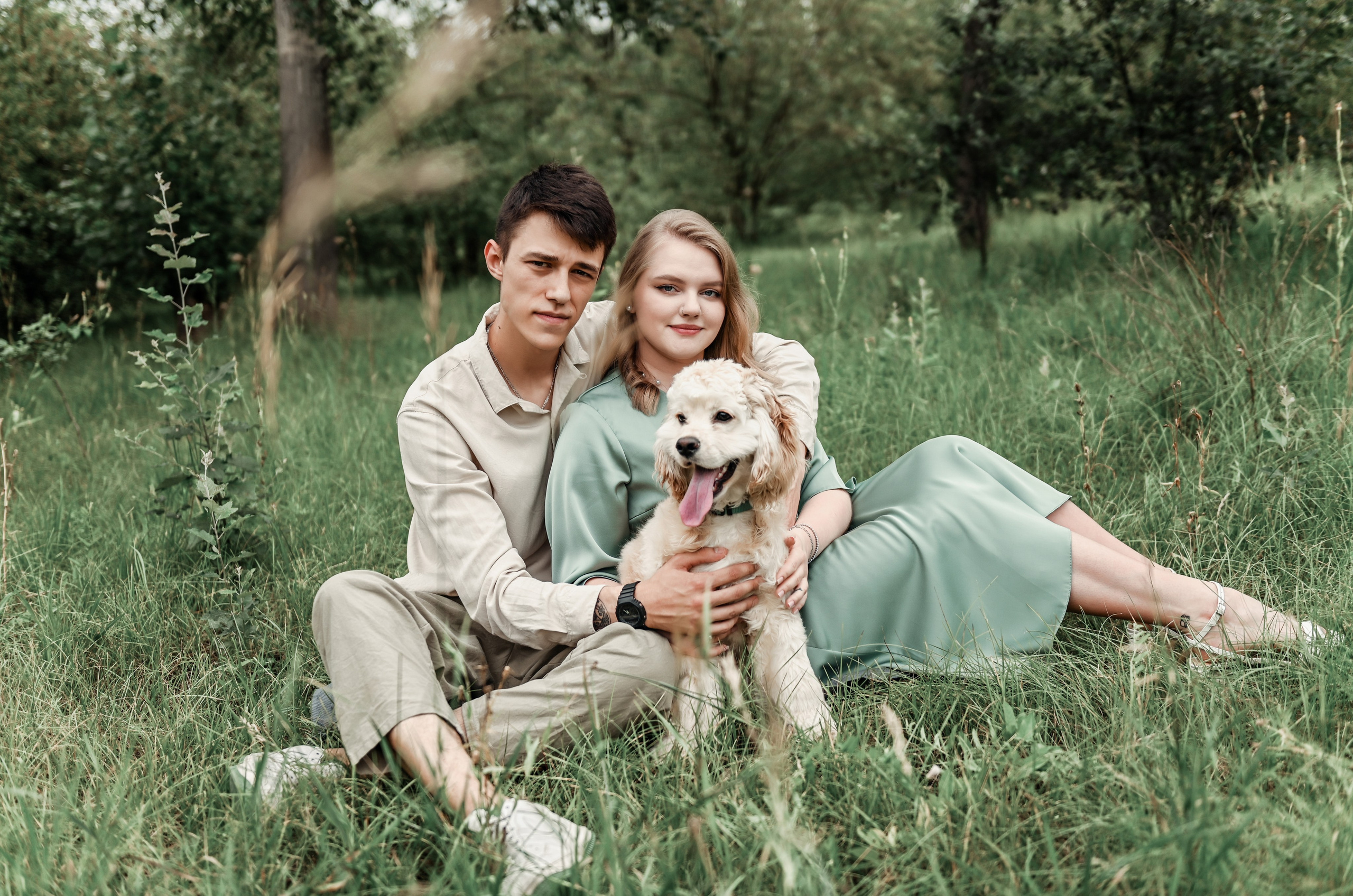 Love story прогулка вместе с песиком))). Свадебный, семейный, детский, контент фотограф в Омске Максим Ильин