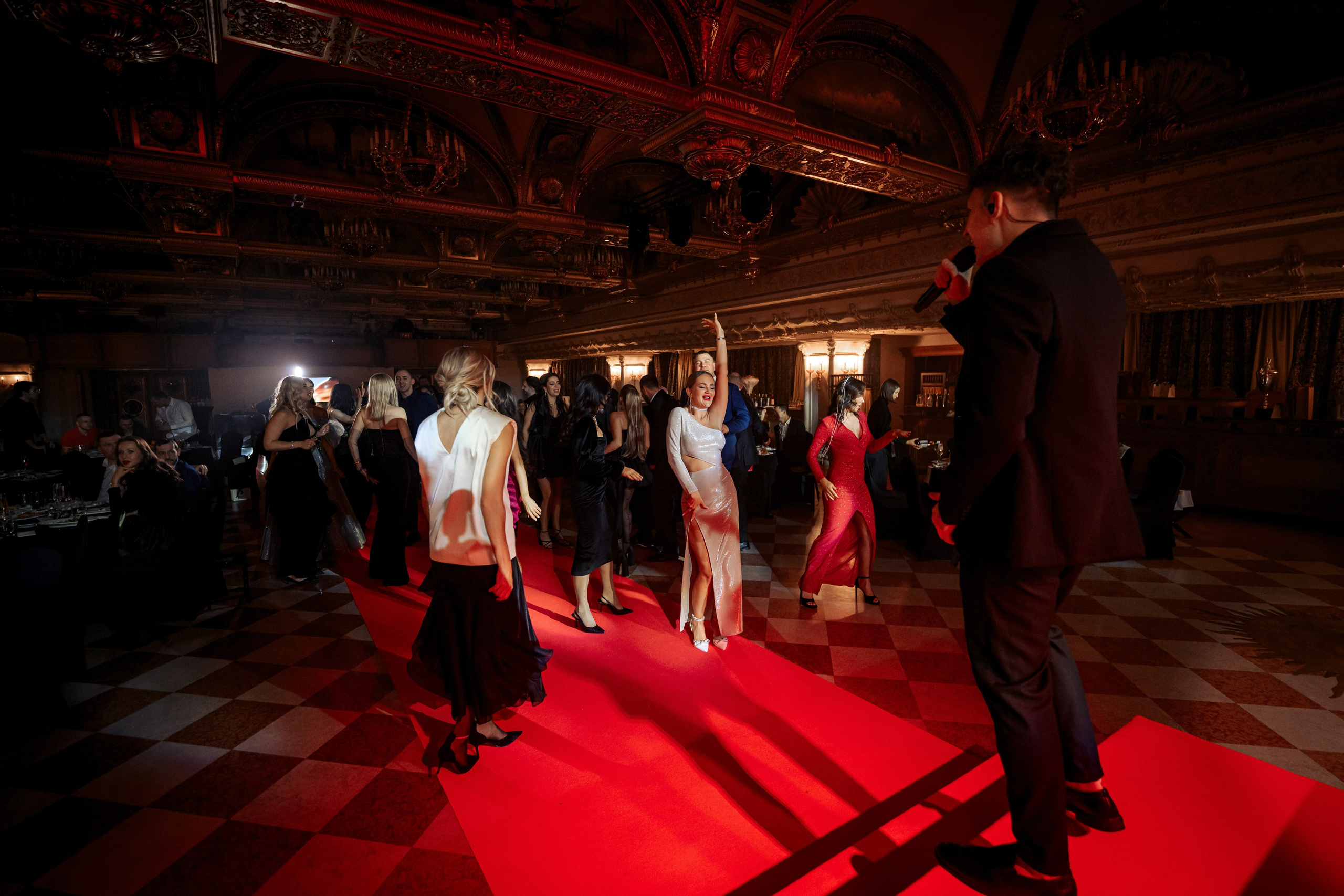 CASHFLOW 2025. Максим Комаров — Профессиональный фотограф