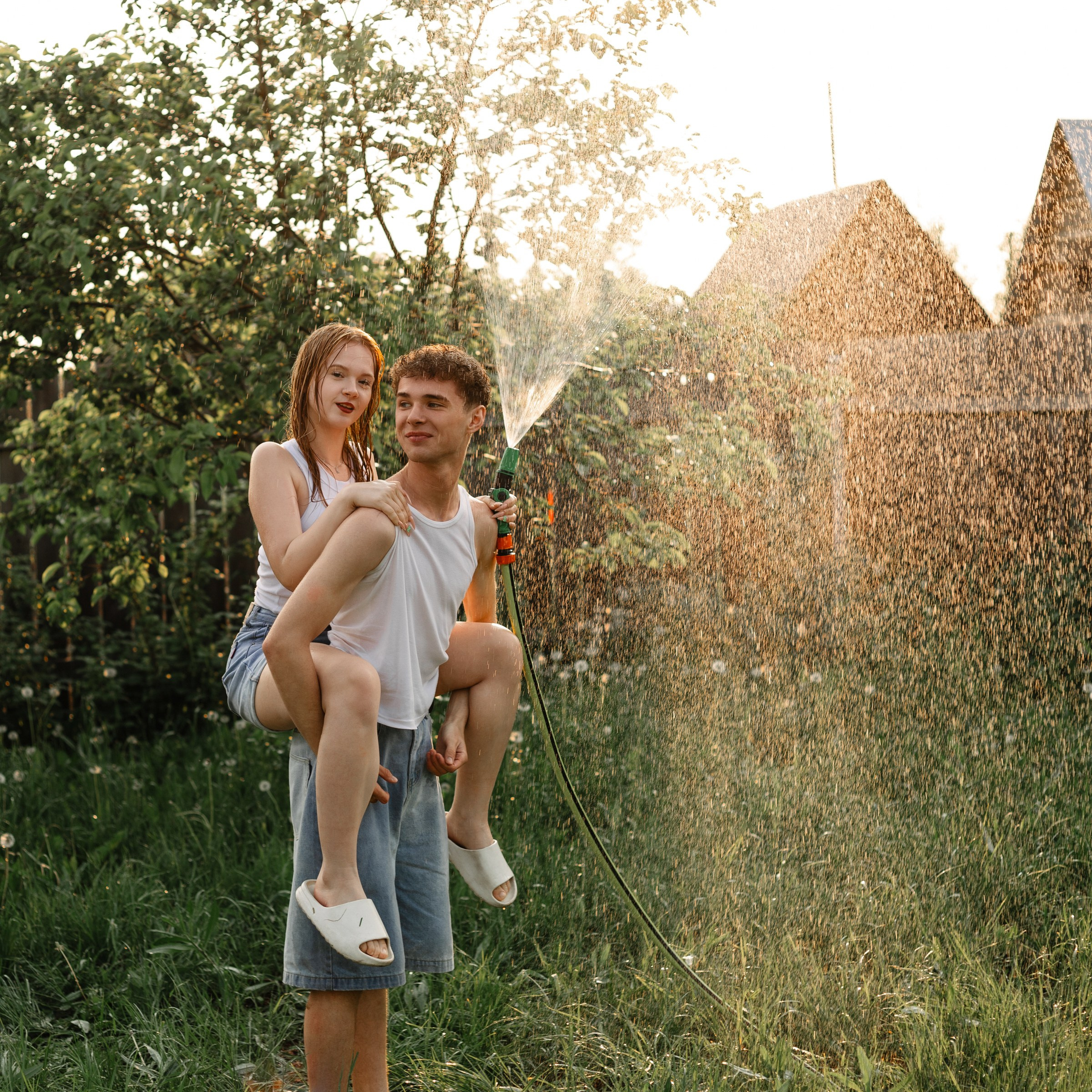 Серия с водой. Арина и Сергей. Евгения. Июнь 2025. Фотограф Пермь. Свадьбы. Семья и дети, школа, д. сад. Фотокниги