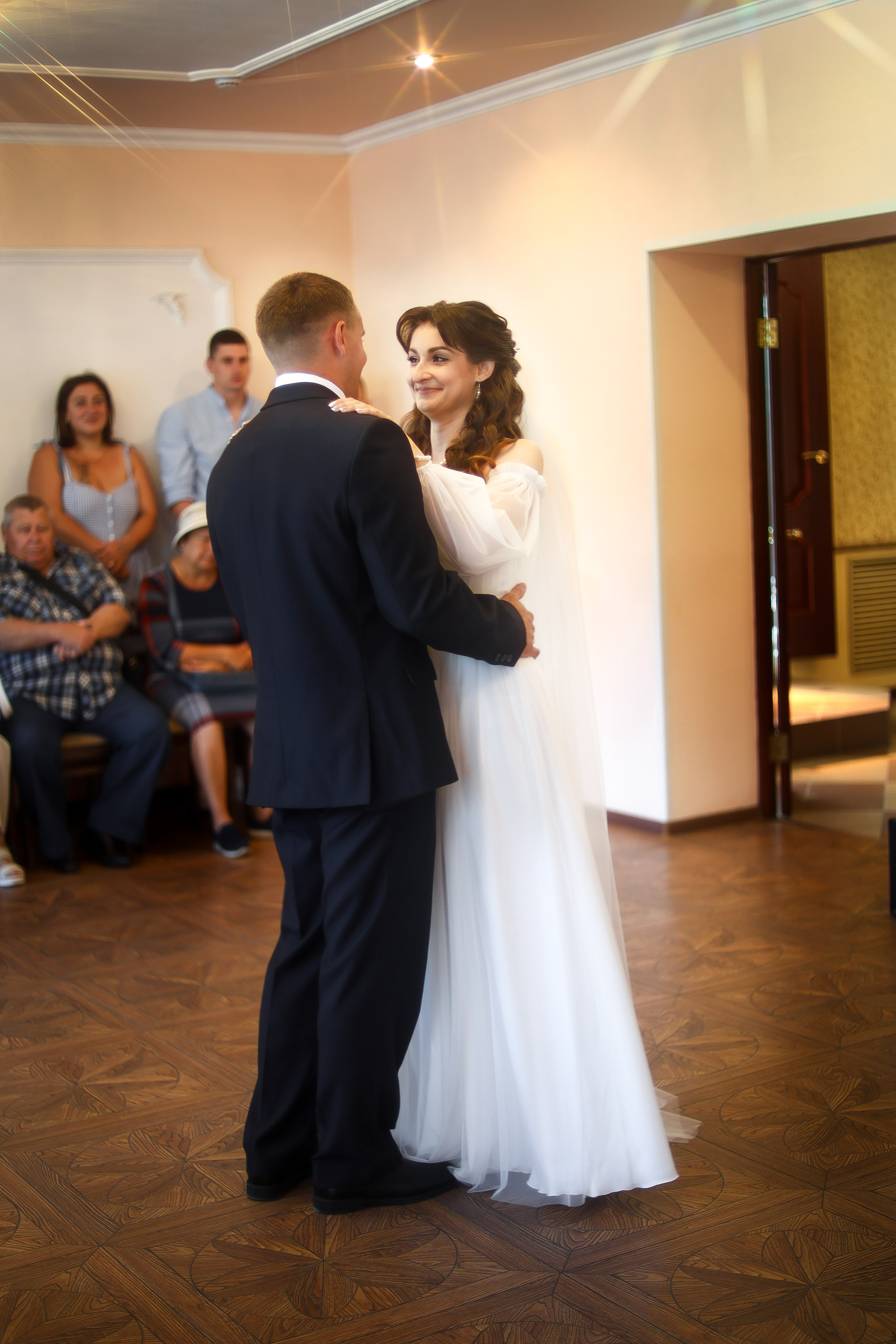 Свадебные фотосессии Барнаул/ Алейск. Выпускные альбомы для школ и Детских садов в Барнауле /Выпускные/Свадебные/Детские/Семейные и др. виды съёмок /Фотограф Вера Валейко