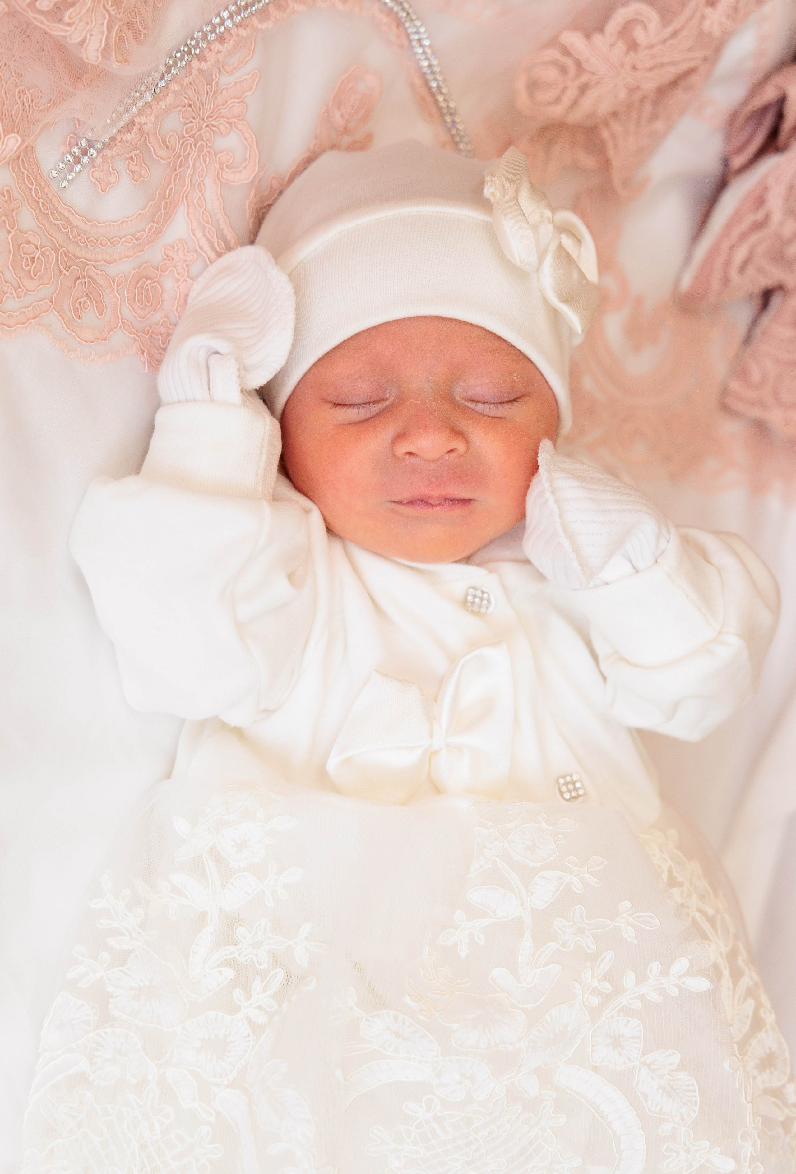 Фотографии с выписки из Железноводского роддома.