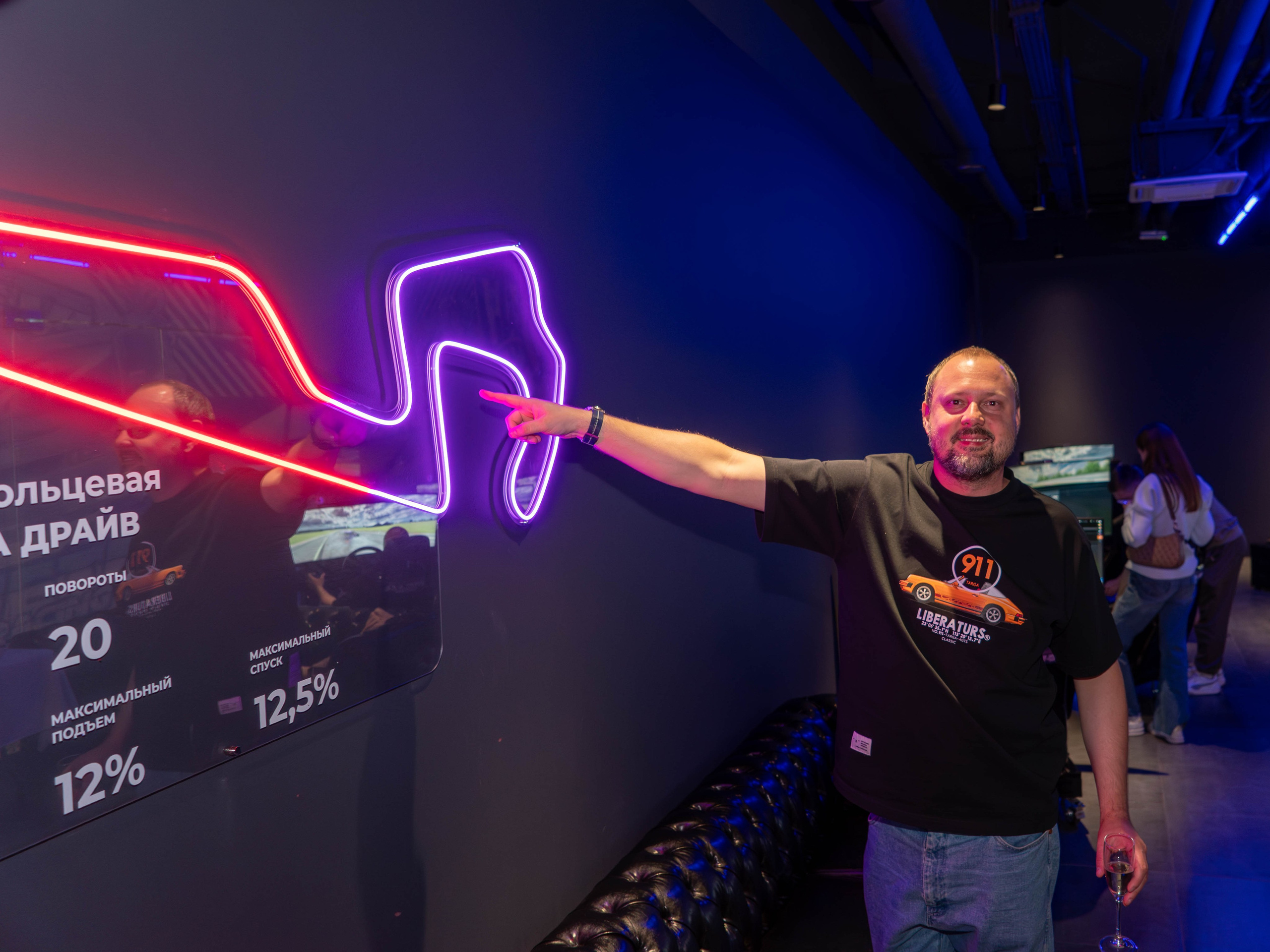 Открытие компьютерного клуба «Meta Racing». FM Media Сrew. Репортажные фото и видео