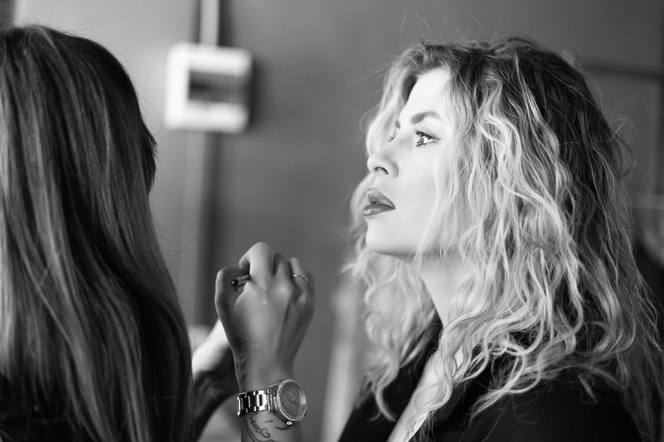 Юля. Меня зовут Ирина Белаец, и я фотограф из Нижнего Новгорода